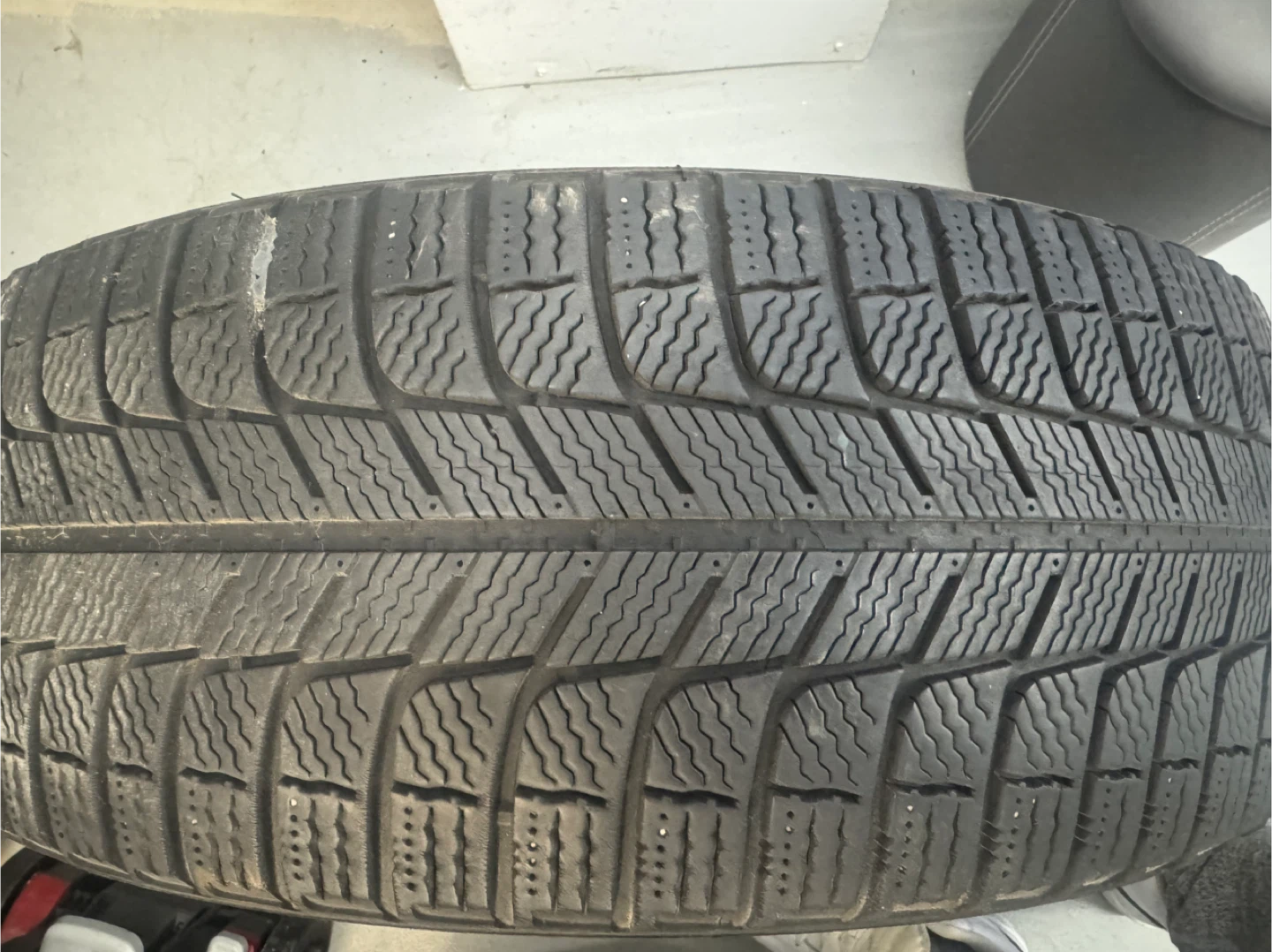 Michelin 215/55R17 Studless Winter Tire - photo 3