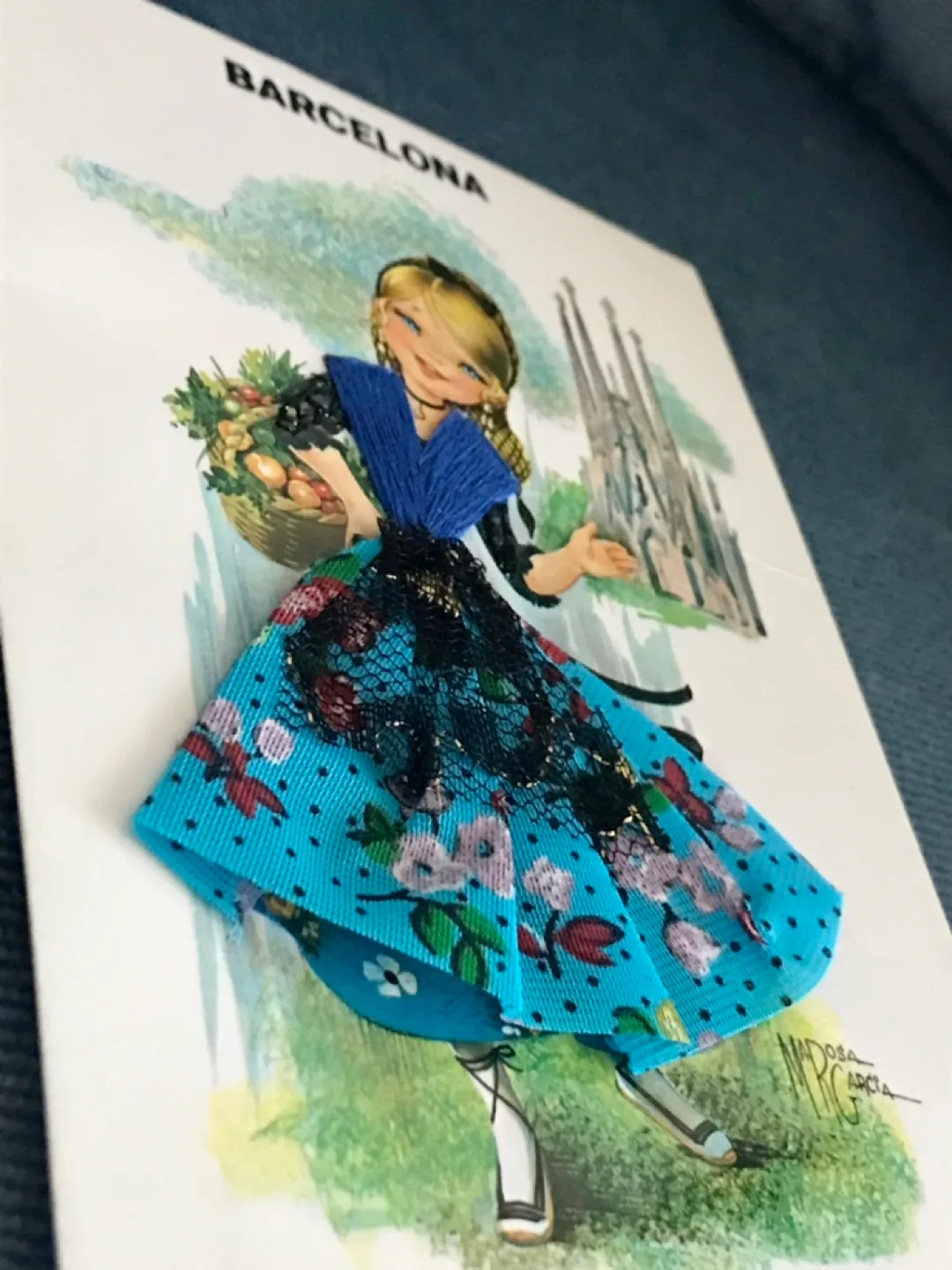 Barcelona 3D Greeting Card (blank)- with Fabric Dress image indicator(2)