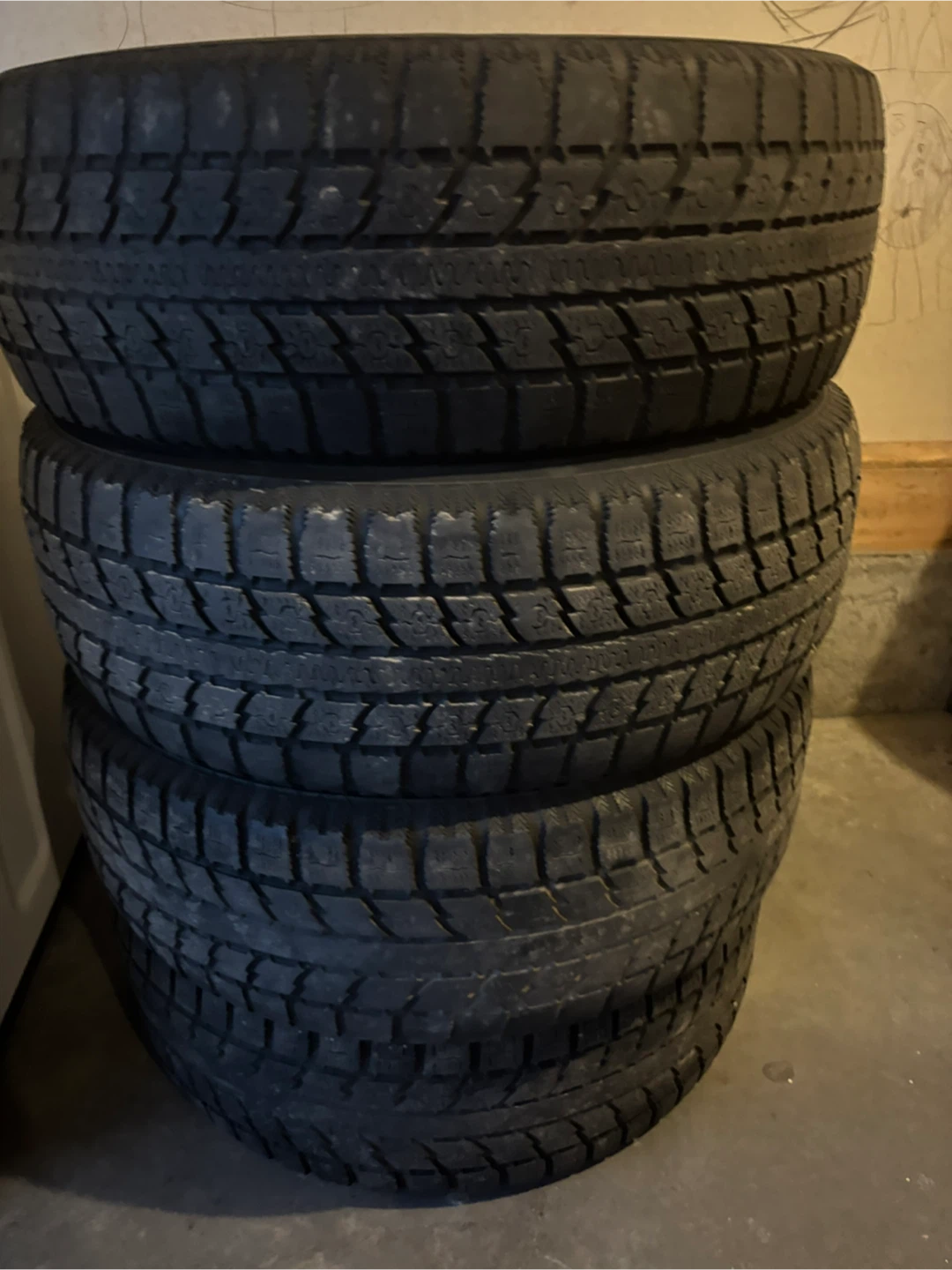 Set of 4: Nokian & Entyre 235/55R19 Tires