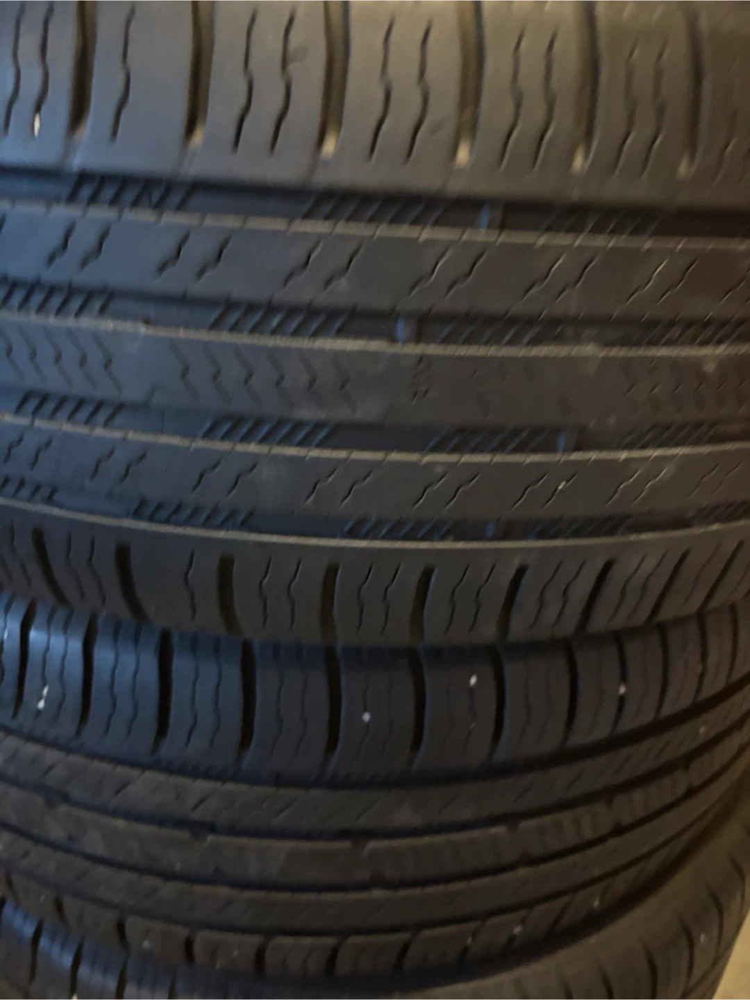 4 Entyre C/S Tires 235/55R19 - photo 3
