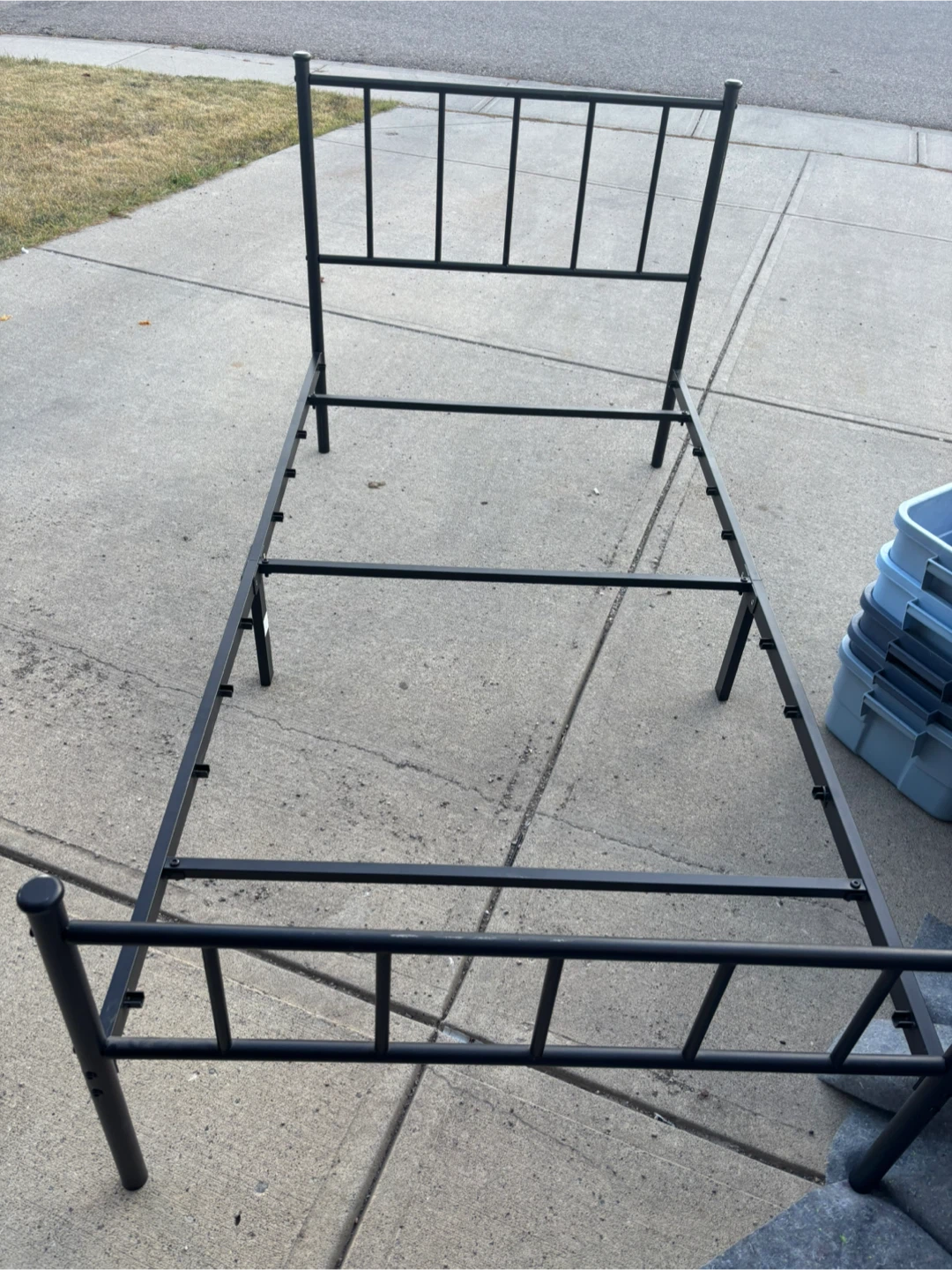 Twin Metal Bed Frame - Black