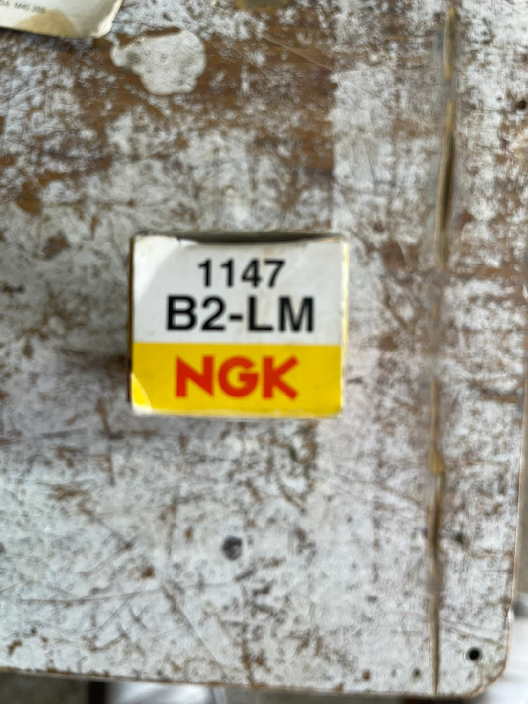 NGK 1147 B2-LM Spark Plug - New - photo 2