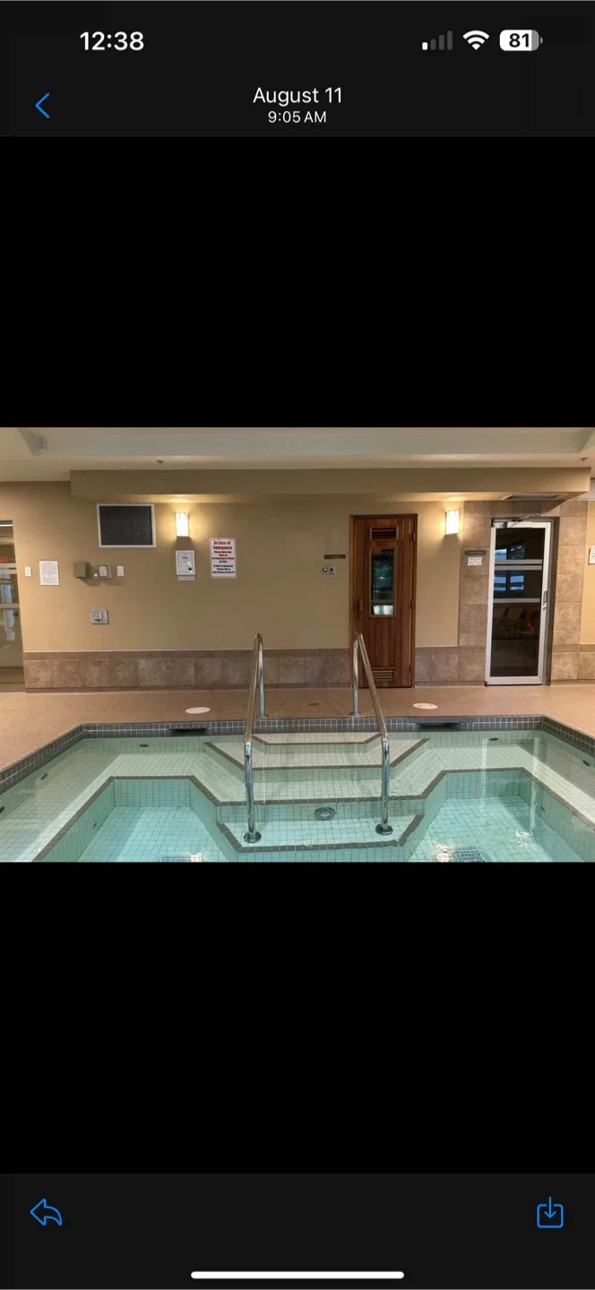 1 bd plus den condo for RENT image indicator(8)