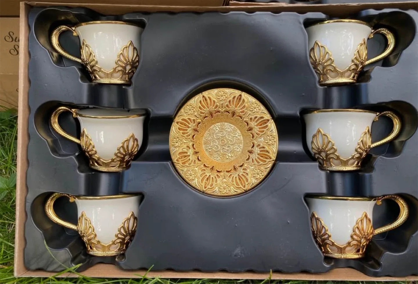 Coffee cups Serving Set (6 Cups & Saucer) image indicator(3)