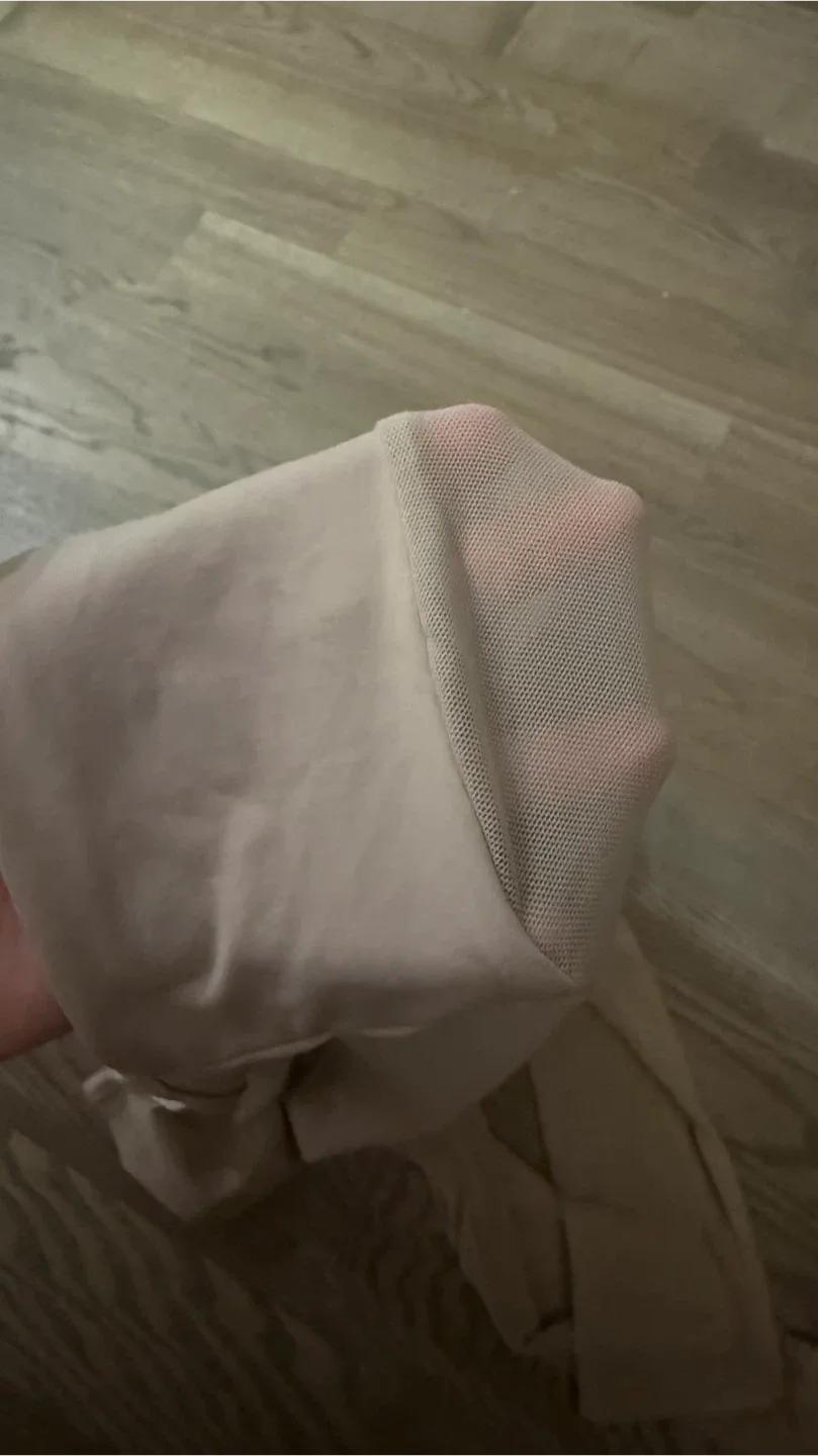 Brand new Beige Long Sleeve Crop Top image indicator(4)