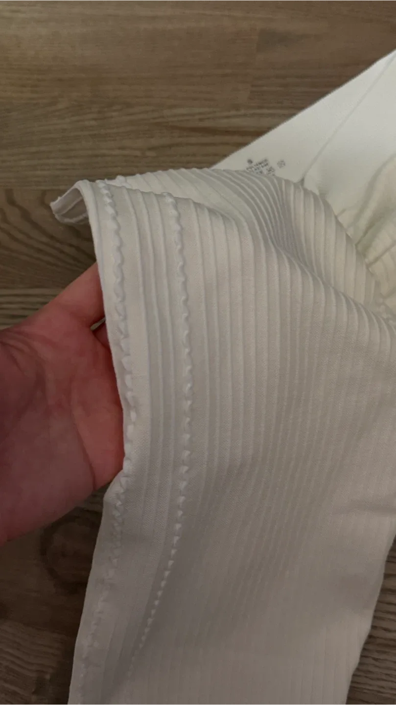 New White Ribbed Leggings image indicator(3)