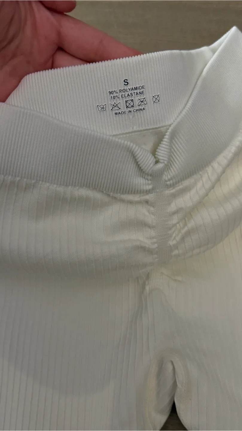 New White Ribbed Leggings image indicator(2)