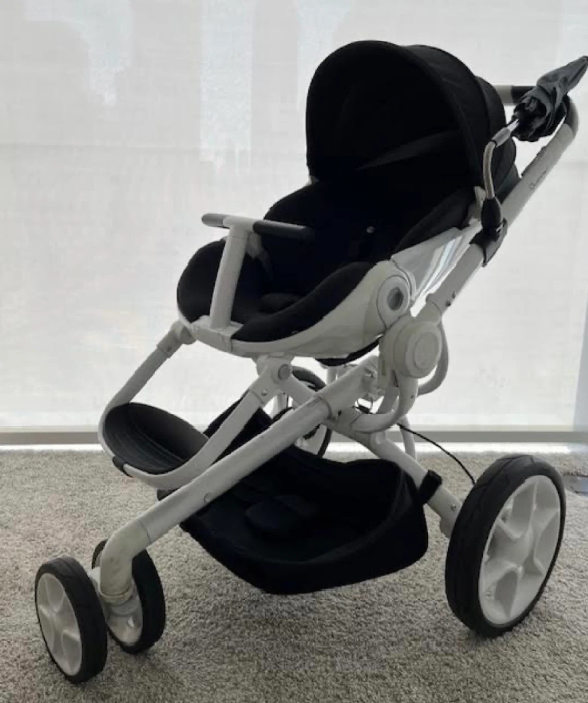 Quinny Moodd Stroller - Black and White - photo 4