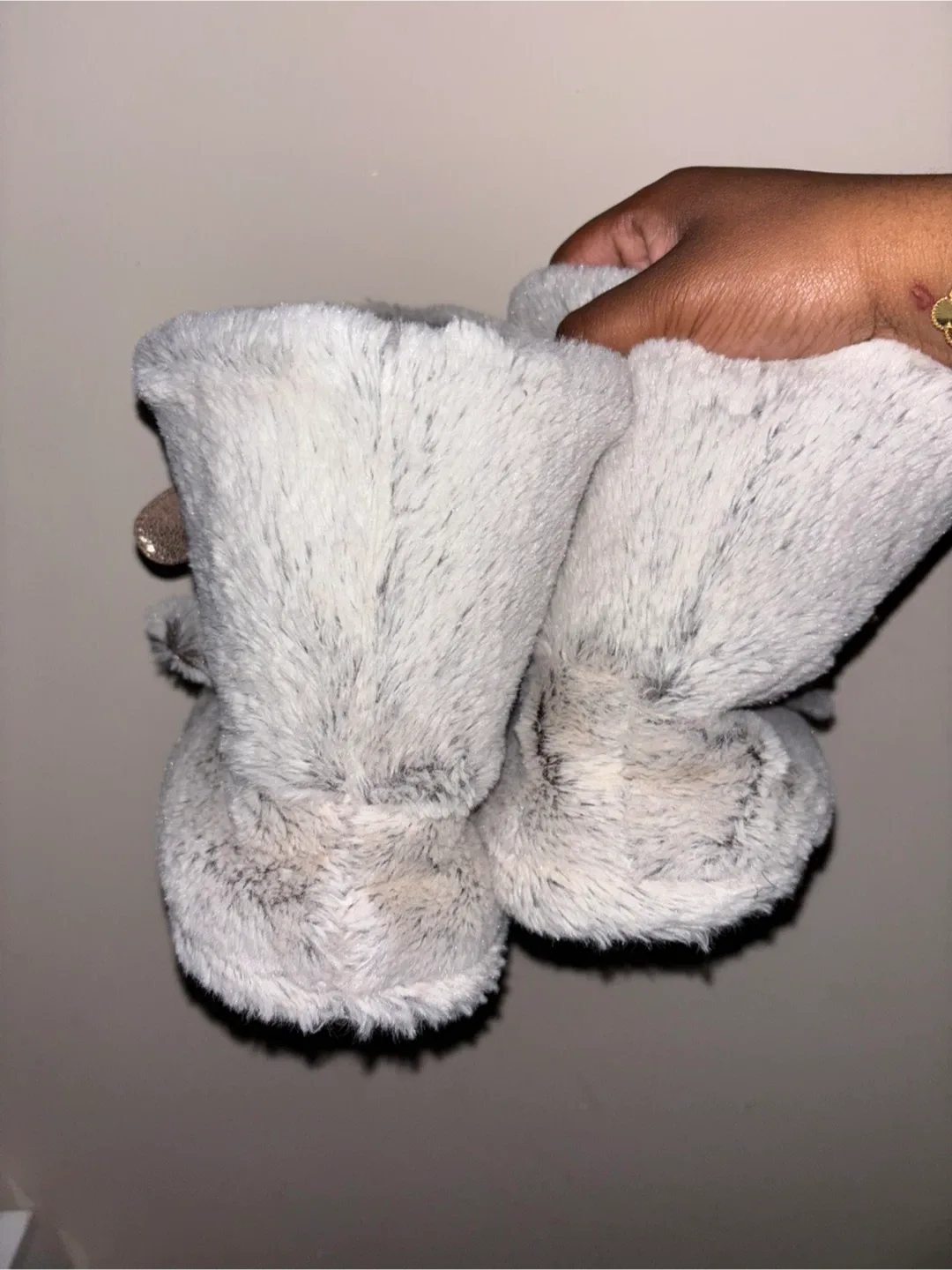 Reindeer Character Plush Slippers image indicator(3)
