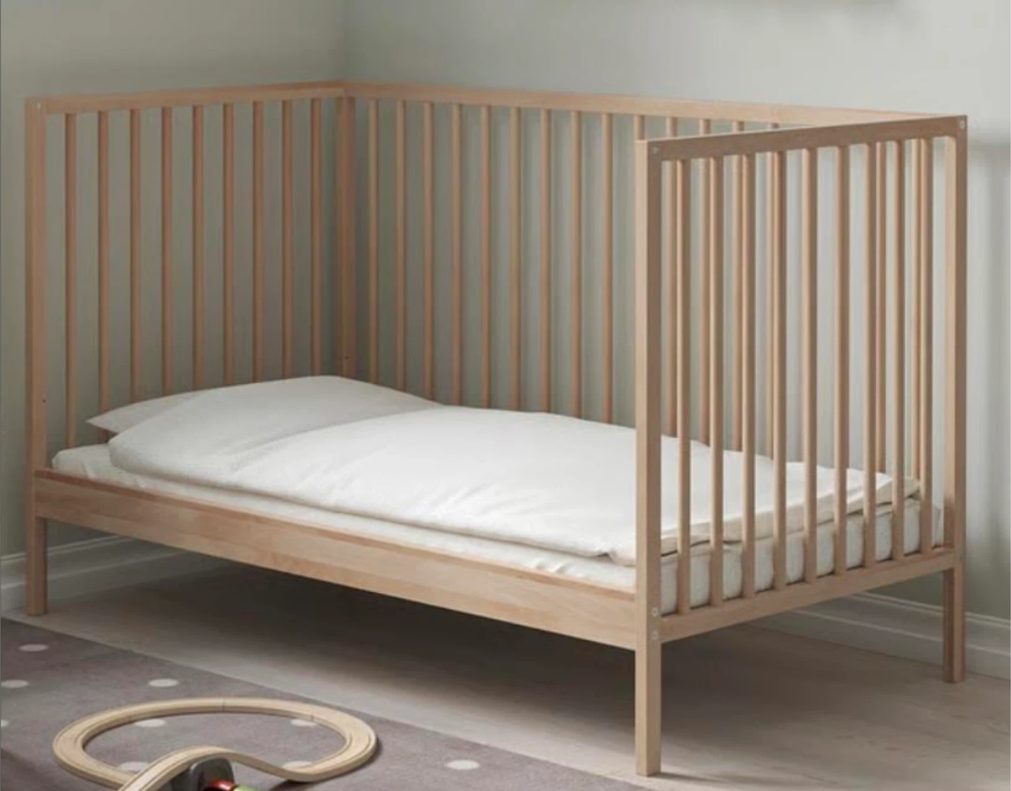 IKEA Gulliver Crib - Natural Wood + Mattress and sheets - photo 2