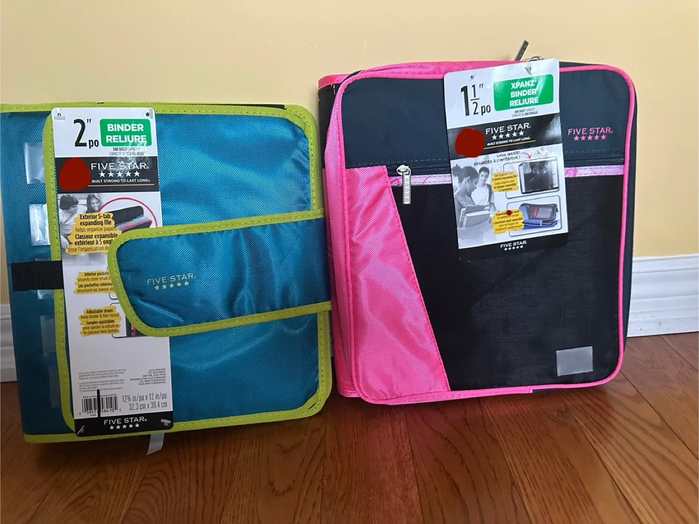 Brandnew Binders,Backpacks,Oil paint,Gel pens image indicator(2)