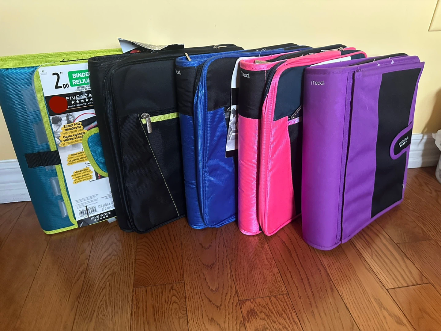 Brandnew Binders,Backpacks,Oil paint,Gel pens