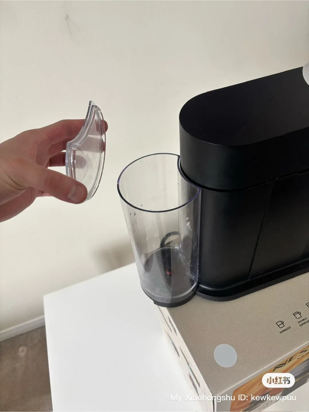 Nespresso Vertuo Next Coffee Machine with Box image indicator(3)