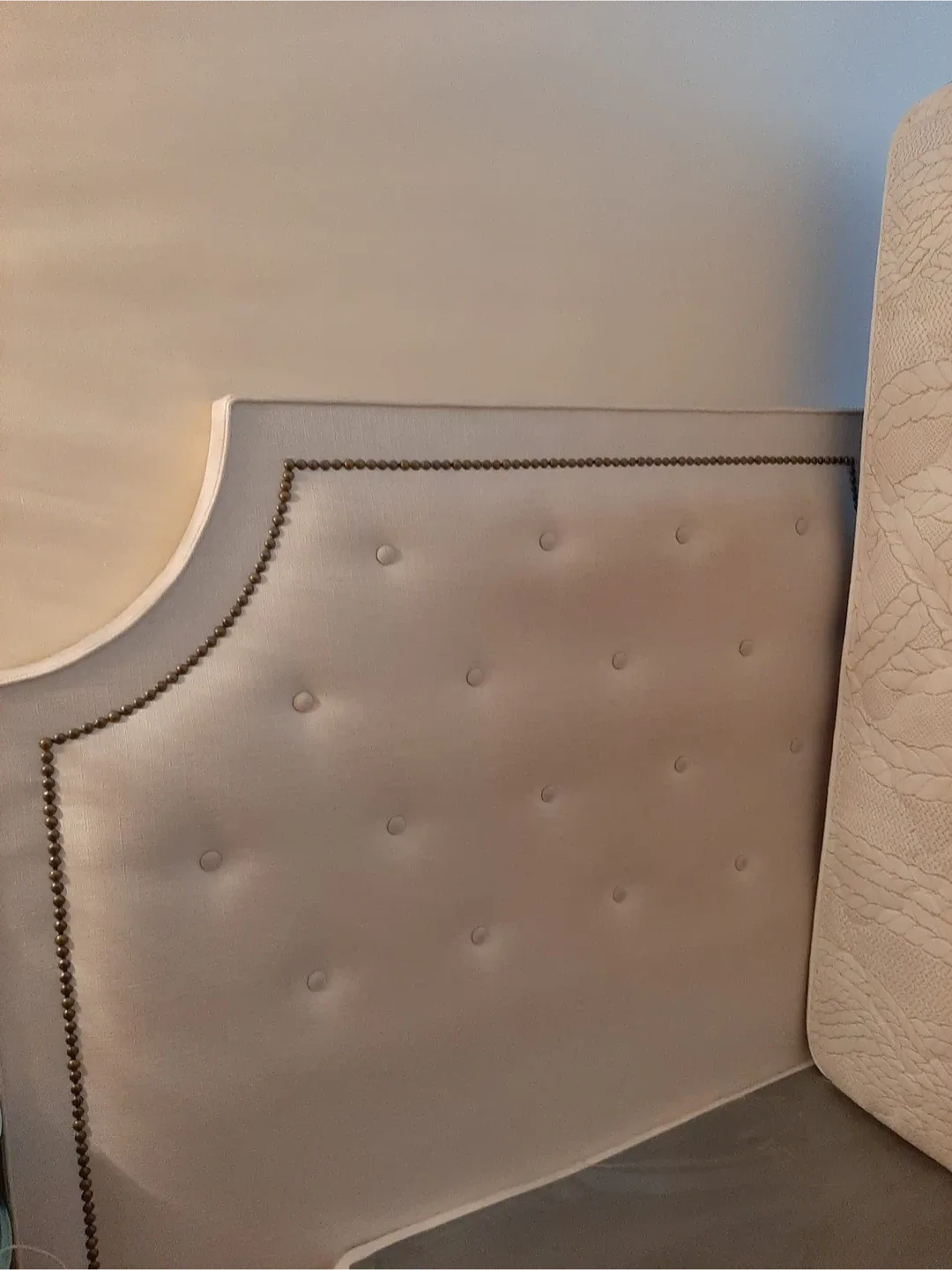 Upholstered Headboard - Queen Size image indicator(2)