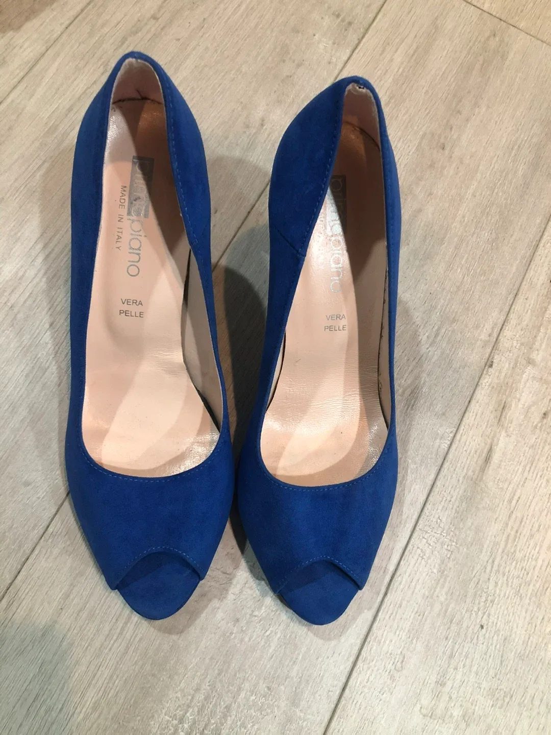 Primadonna Blue Suede Heels - Size 37 image indicator(2)