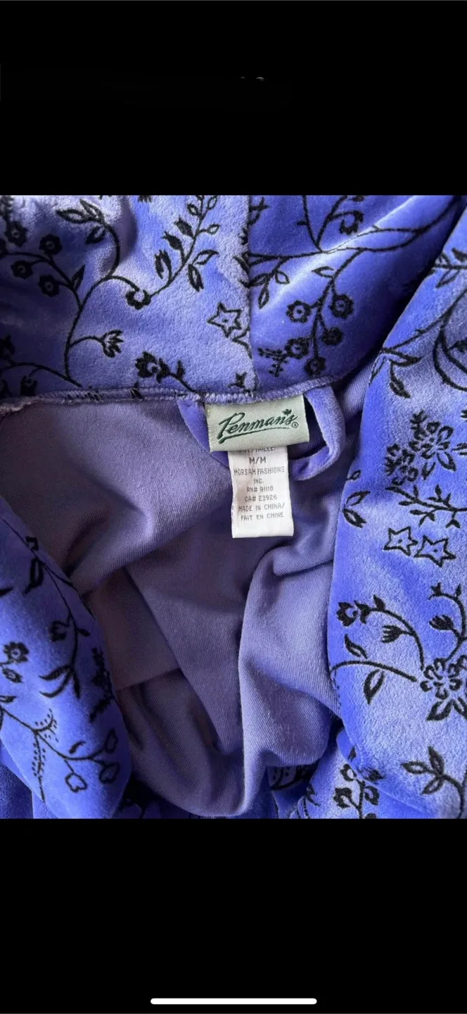 Penman's Purple Velour Robe image indicator(3)
