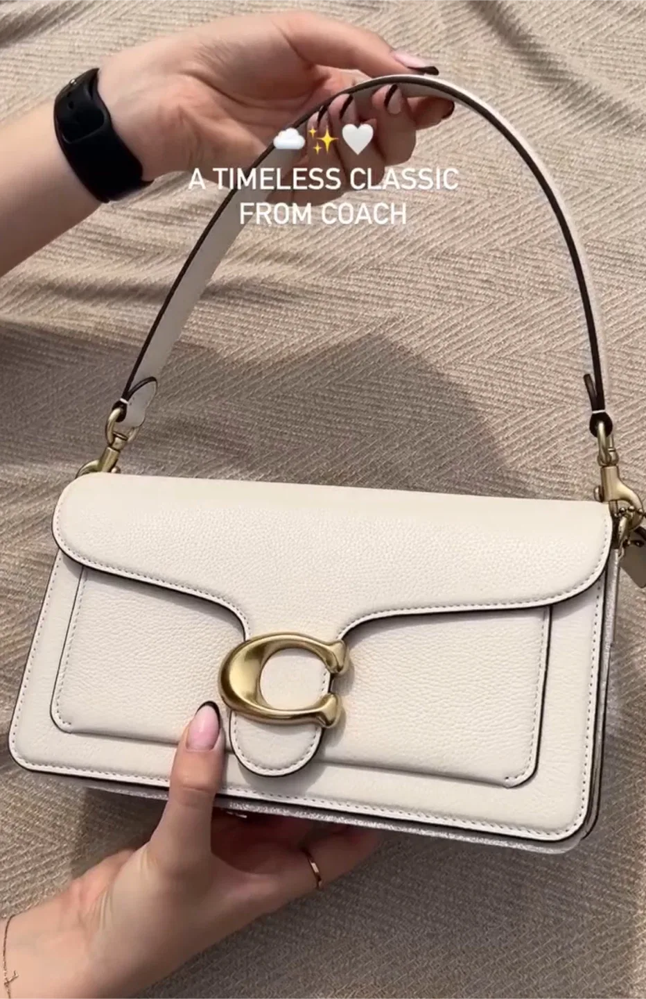 Coach Tabby 26Chalk Leather shoulder Bag - New image indicator(4)