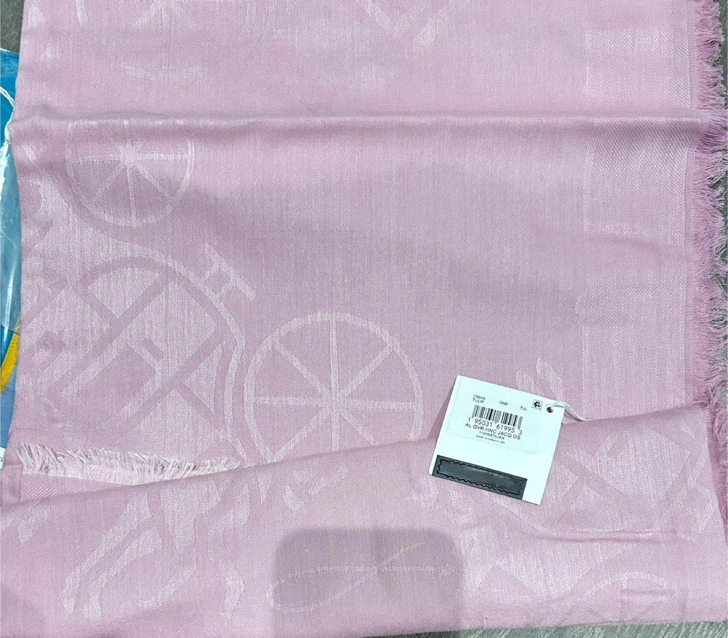 Brand New Coach horse and carriage scarf - photo 2