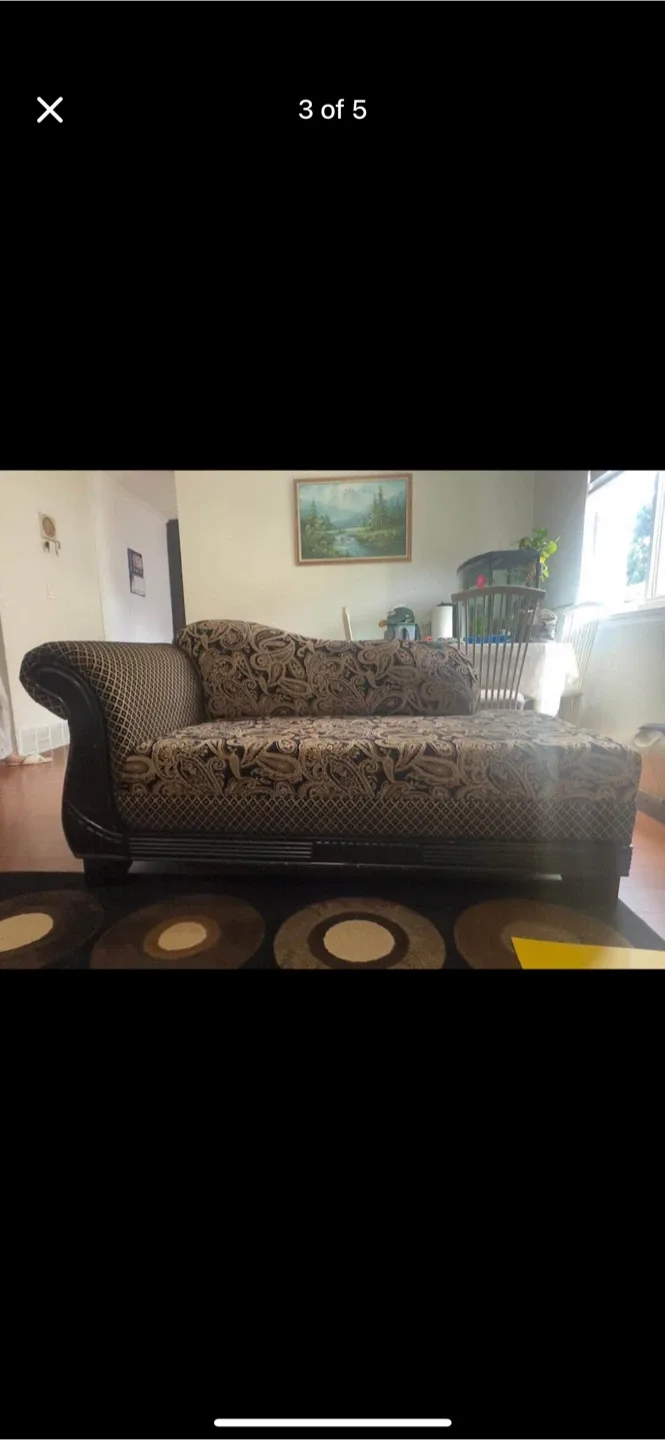 Floral Pattern Loveseat