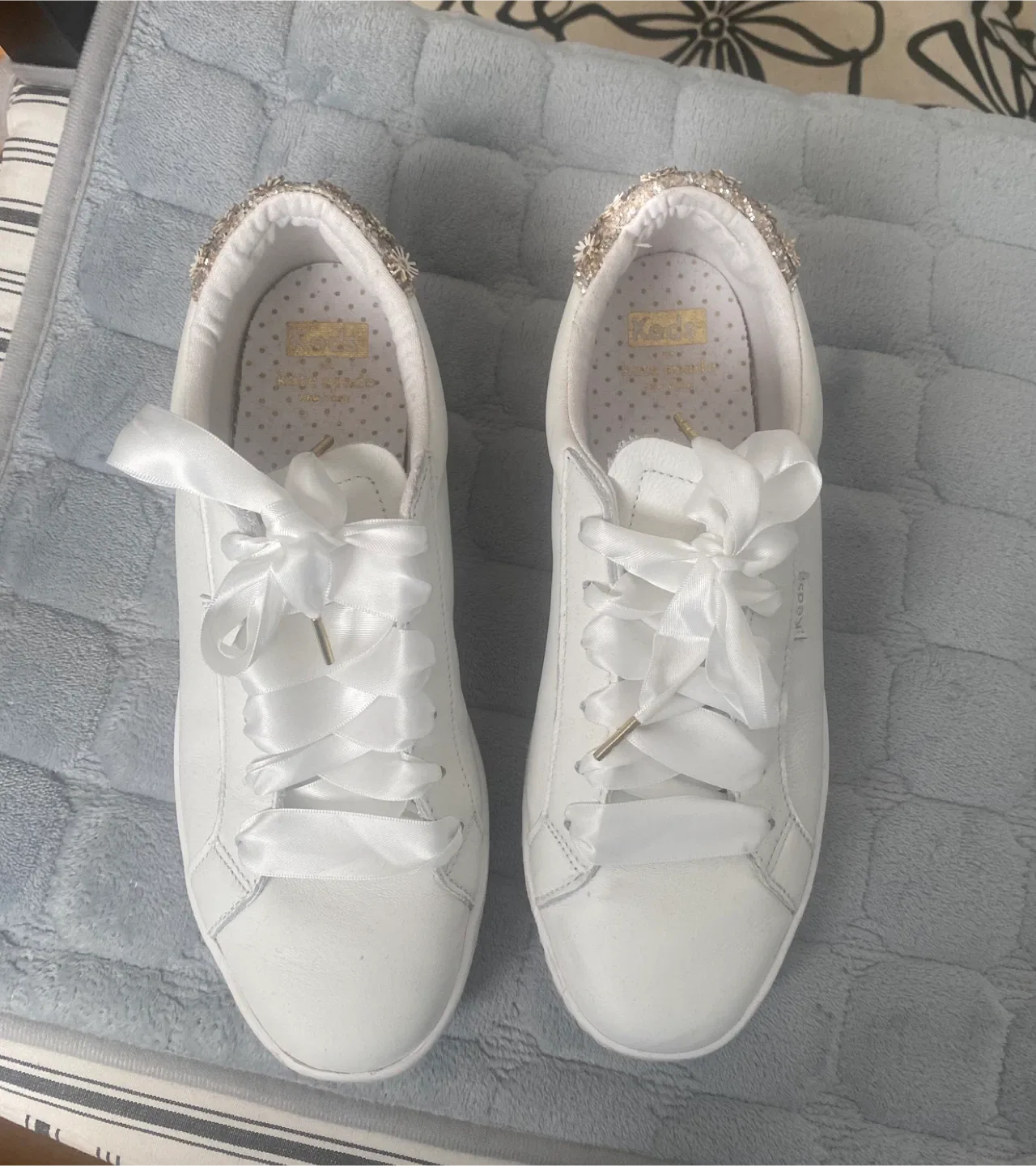 Keds Women's Size 8 White Sneakers thumbnail