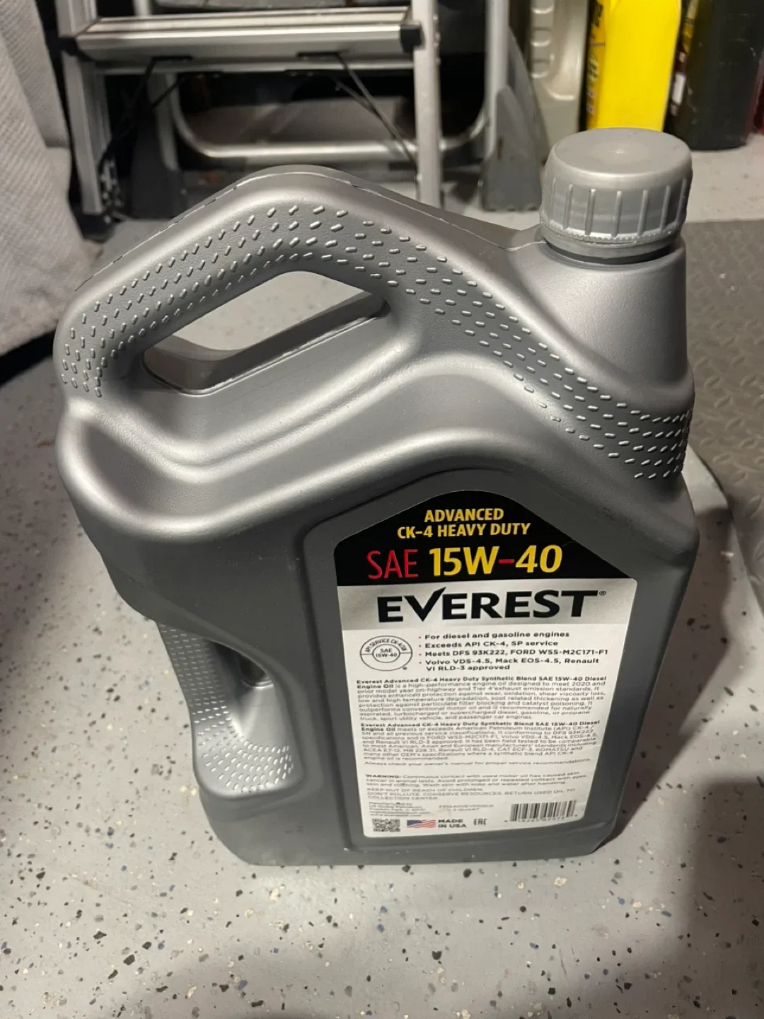 Everest Advanced CK-4 Heavy Duty Engine Oil SAE 15W-40 image indicator(2)
