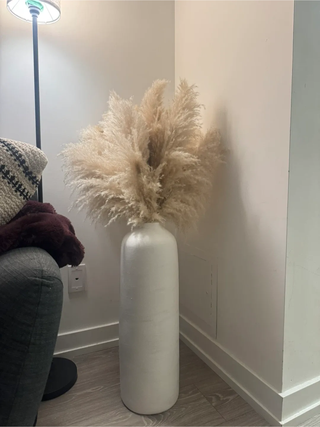 Pampas Grass Decor with ceramic pot