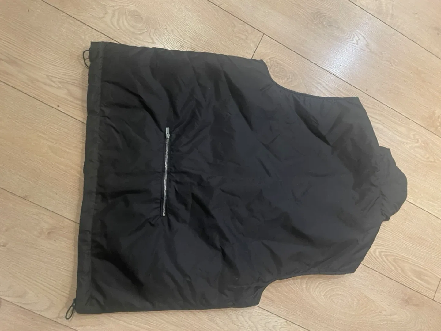 Calvin Klein Black Vest image indicator(3)