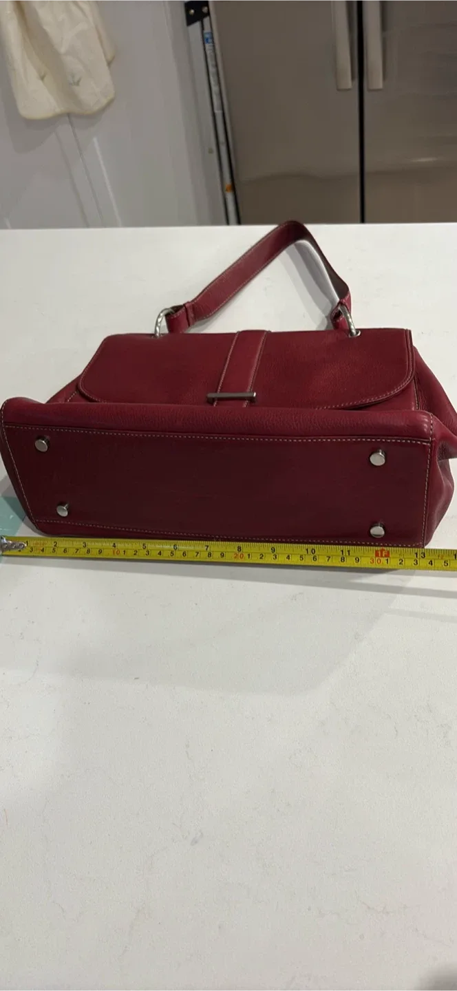 Brand New Aigner Burgundy Leather Handbag image indicator(2)