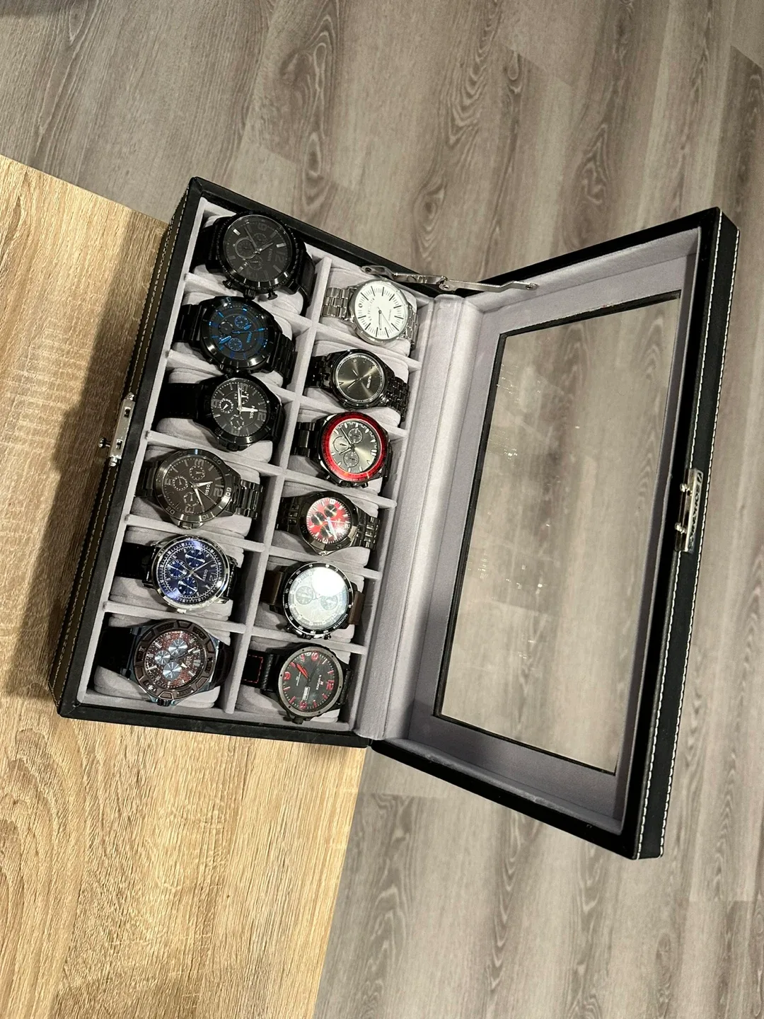 Watch Display Case + 12 Watches image indicator(3)