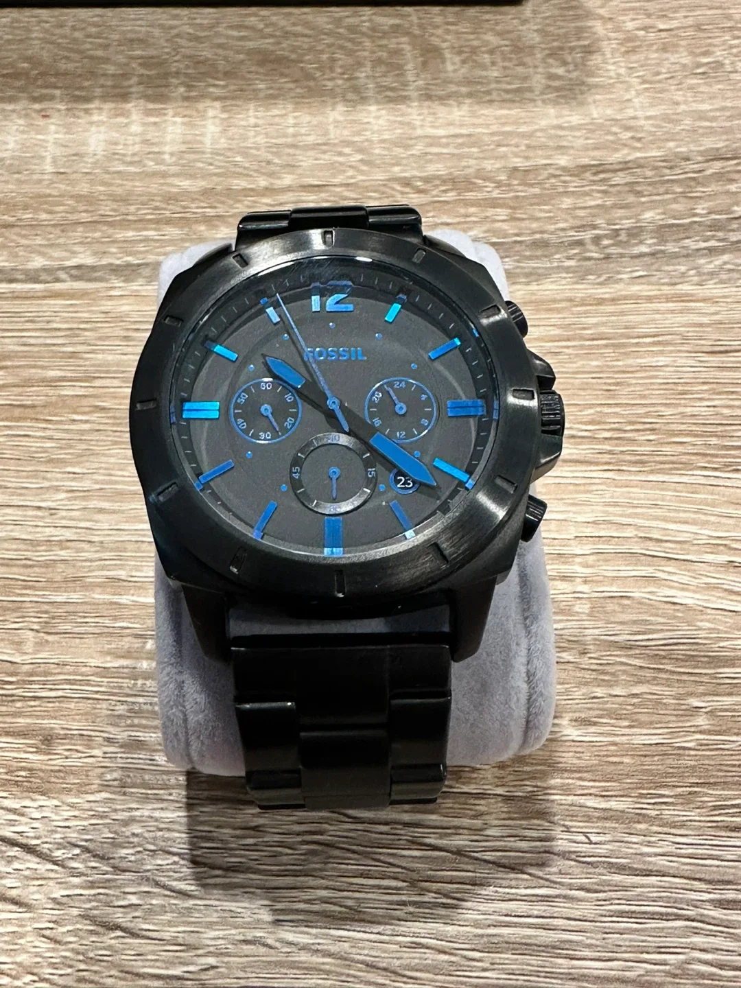 Watch Display Case + 12 Watches image indicator(6)