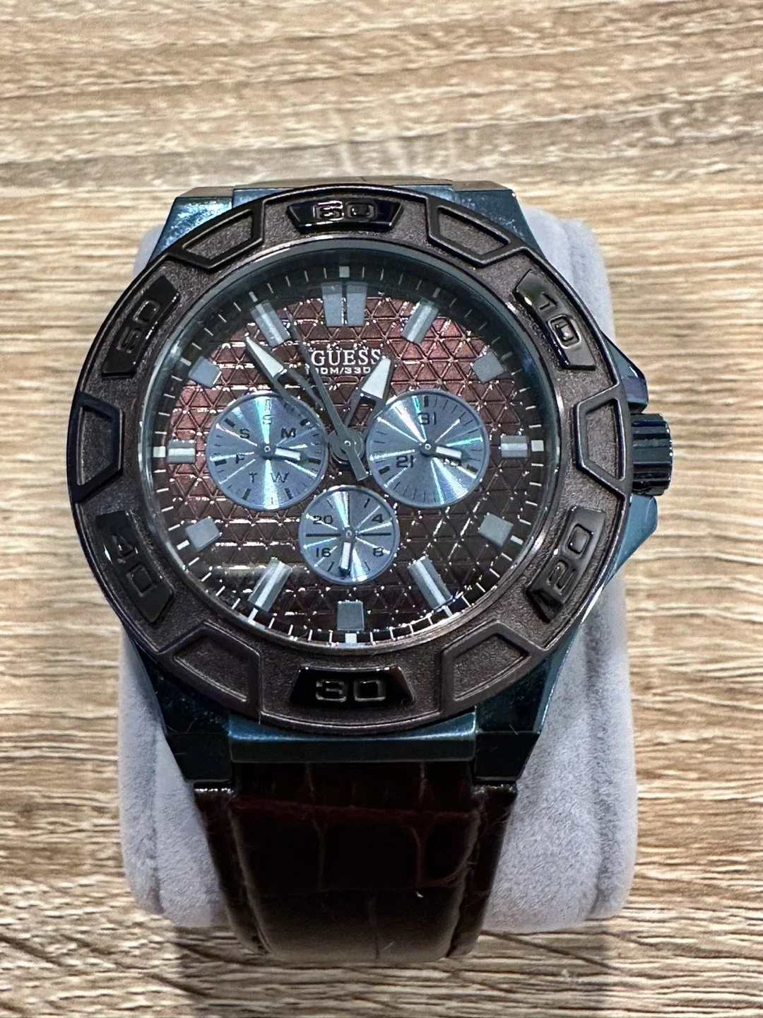 Watch Display Case + 12 Watches image indicator(8)