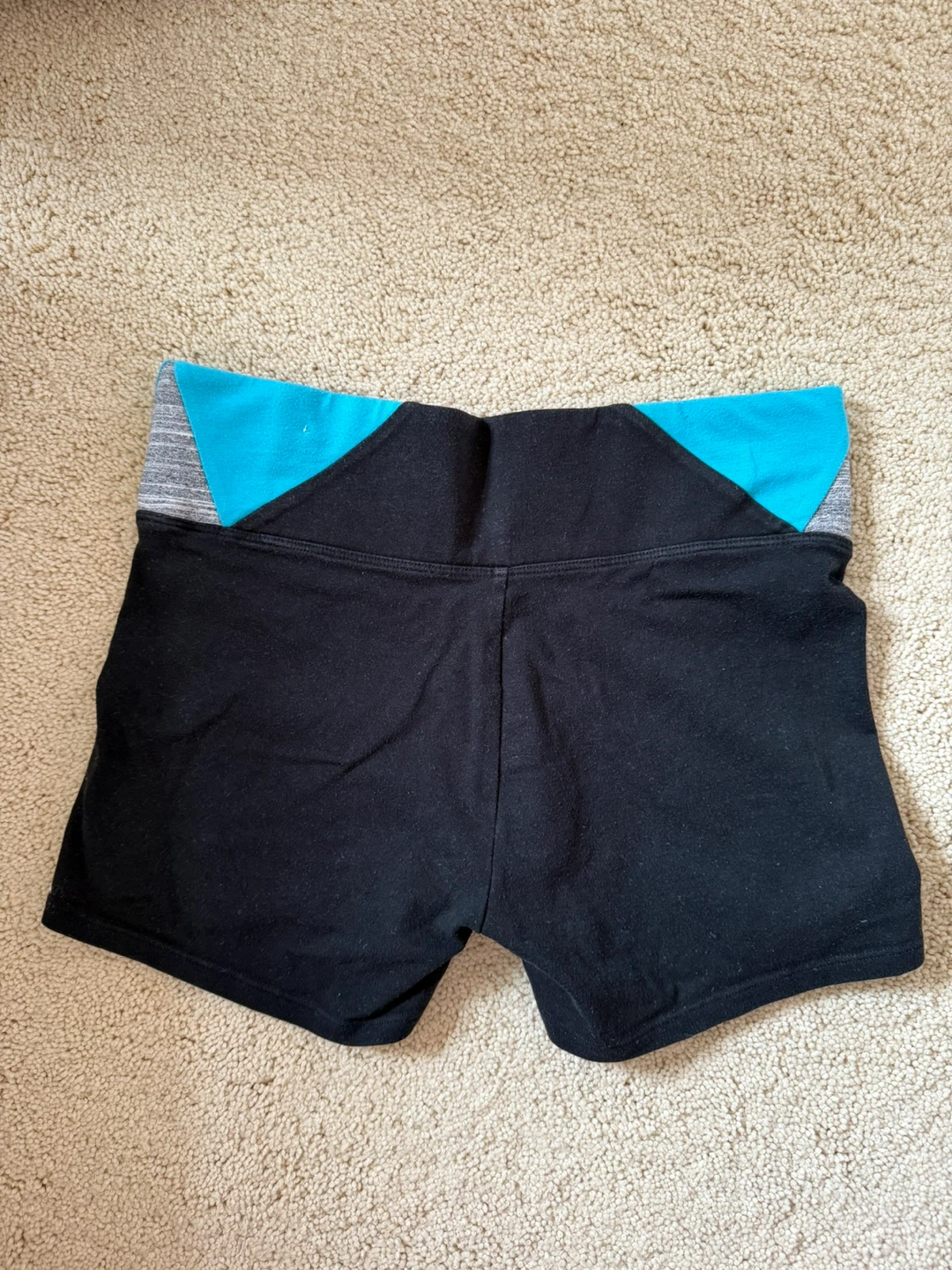 PINK Yoga Victoria's Secret Black Shorts - Size S - photo 4