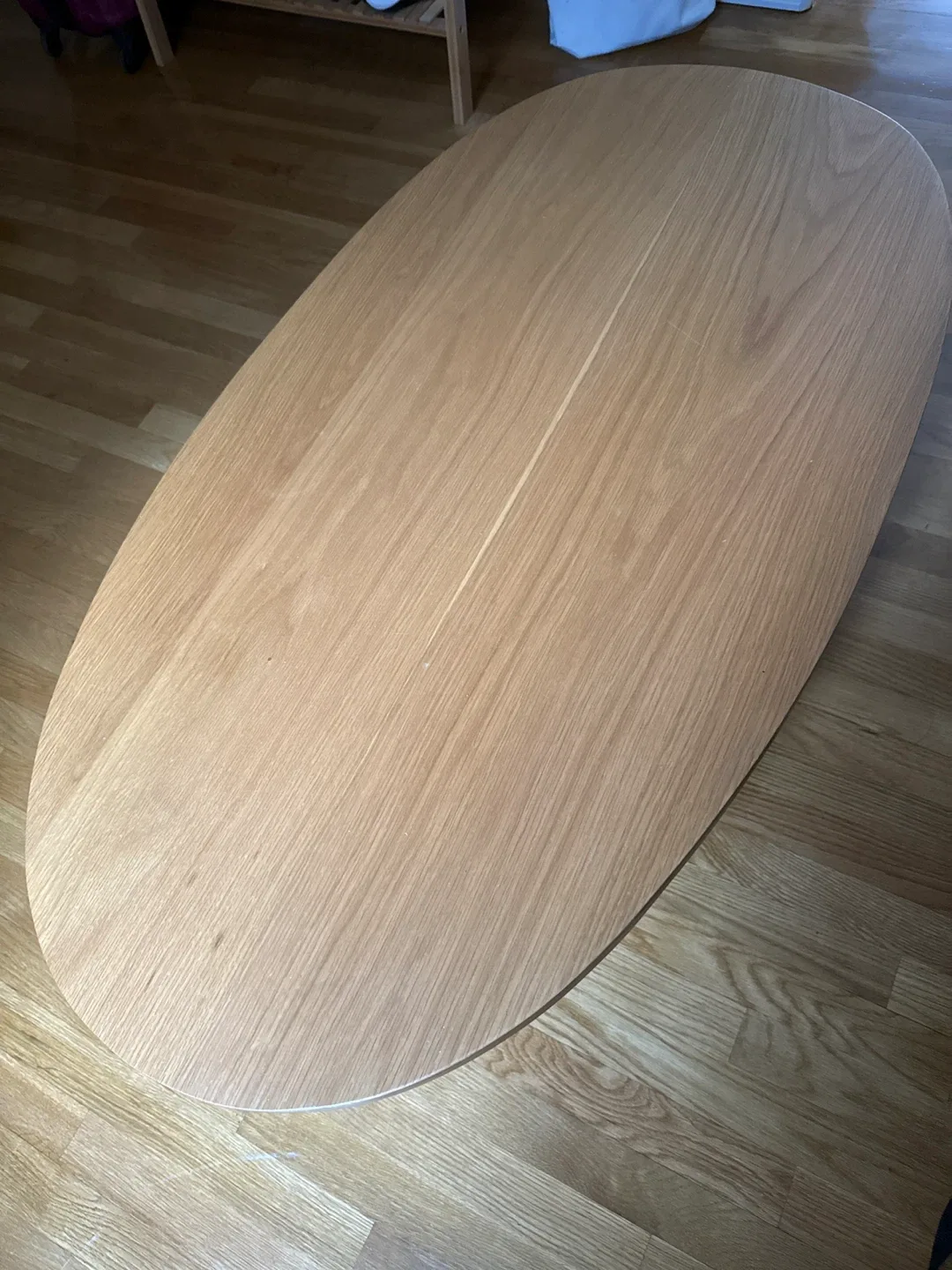 Oval Wood Coffee Table image indicator(2)