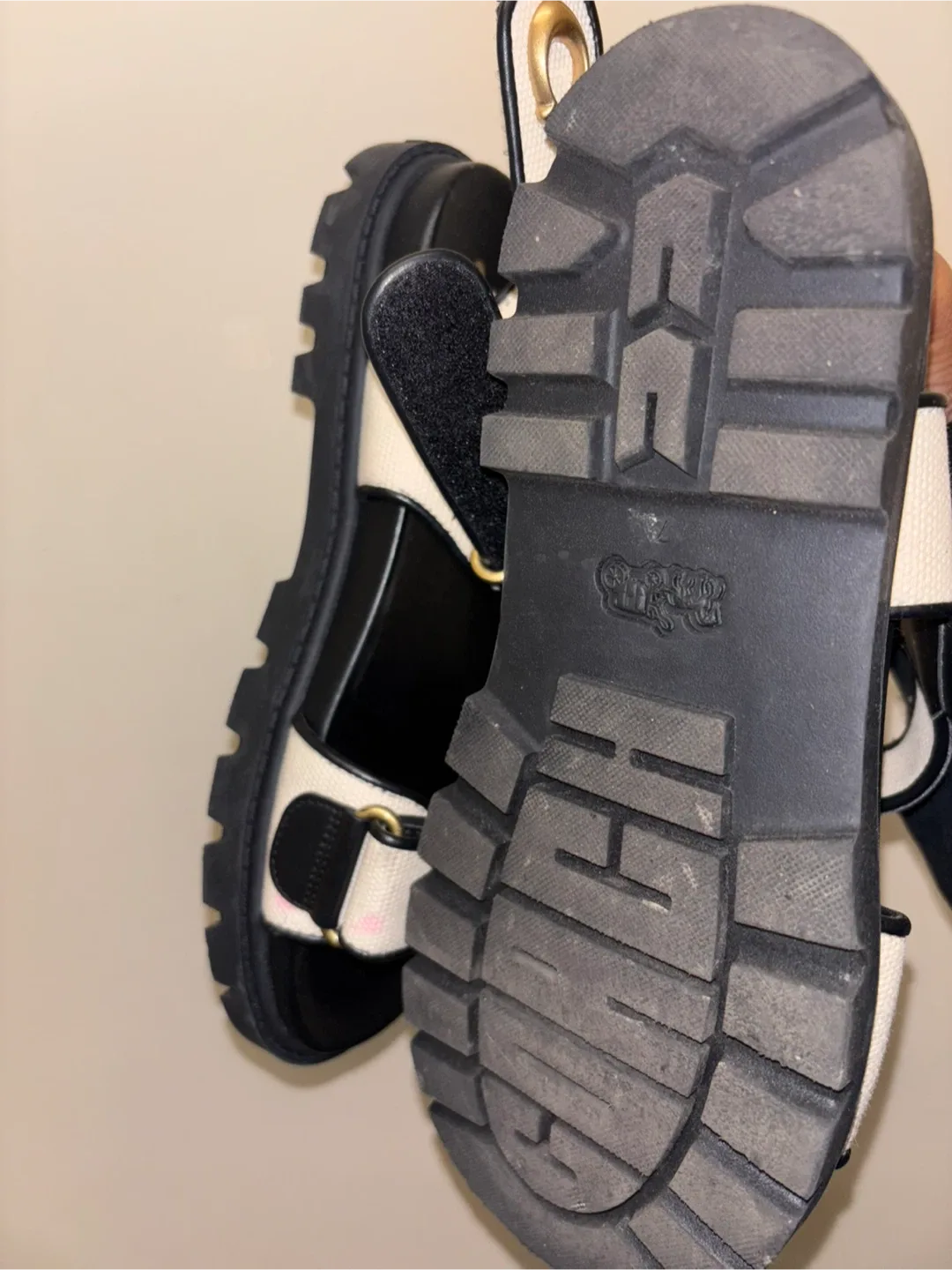 Coach Black & Cream Sandals image indicator(7)