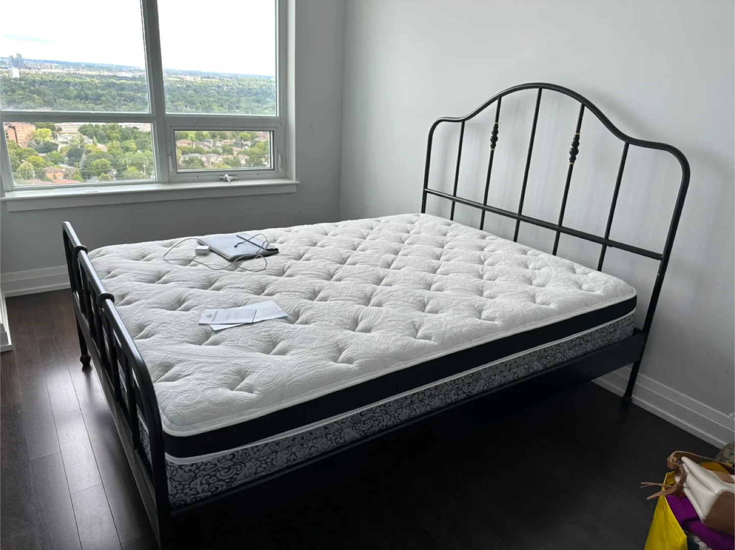 Queen Size Bed Frame & Mattress image indicator(2)