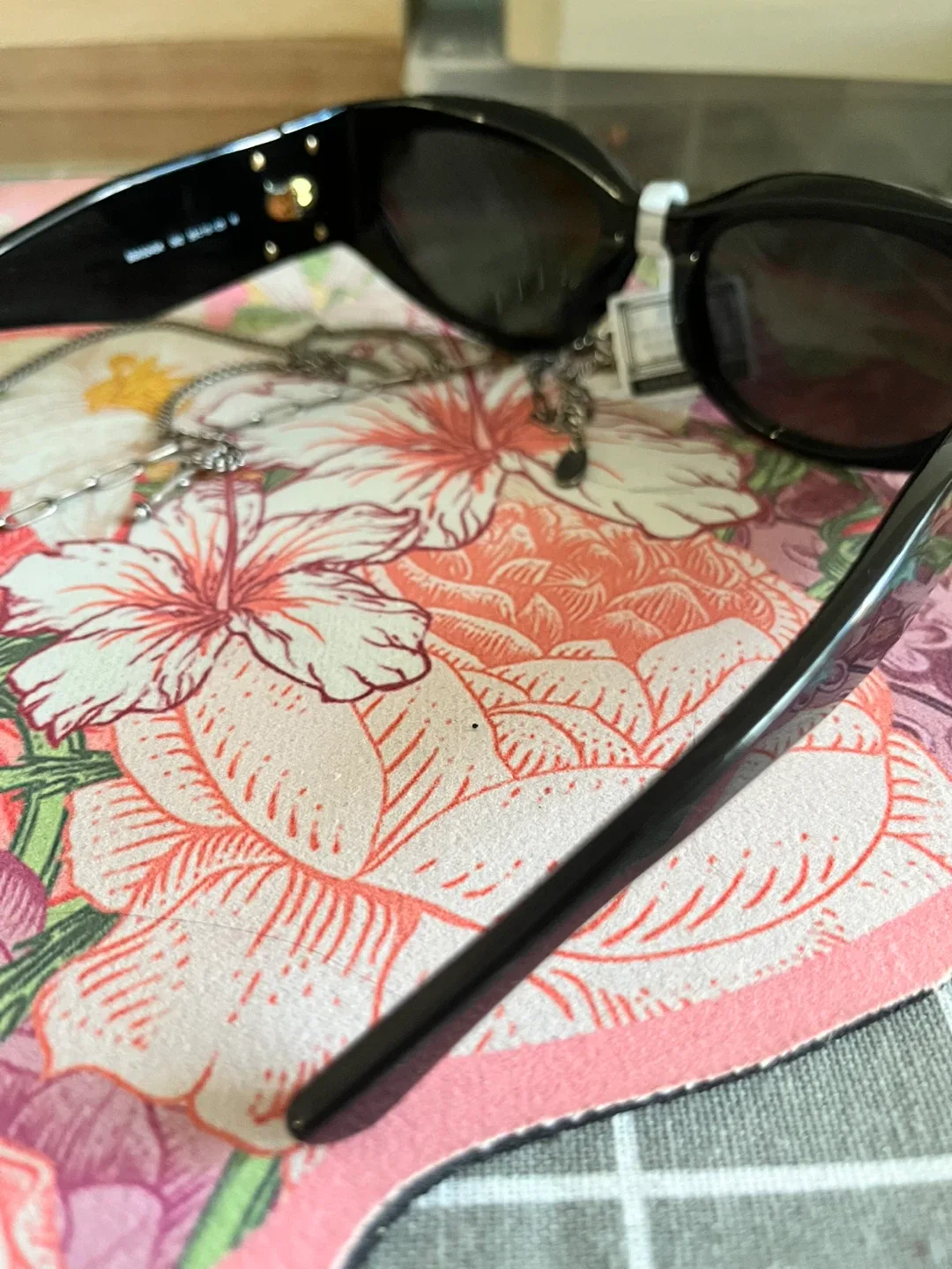 Balenciaga Sunglasses Black image indicator(6)