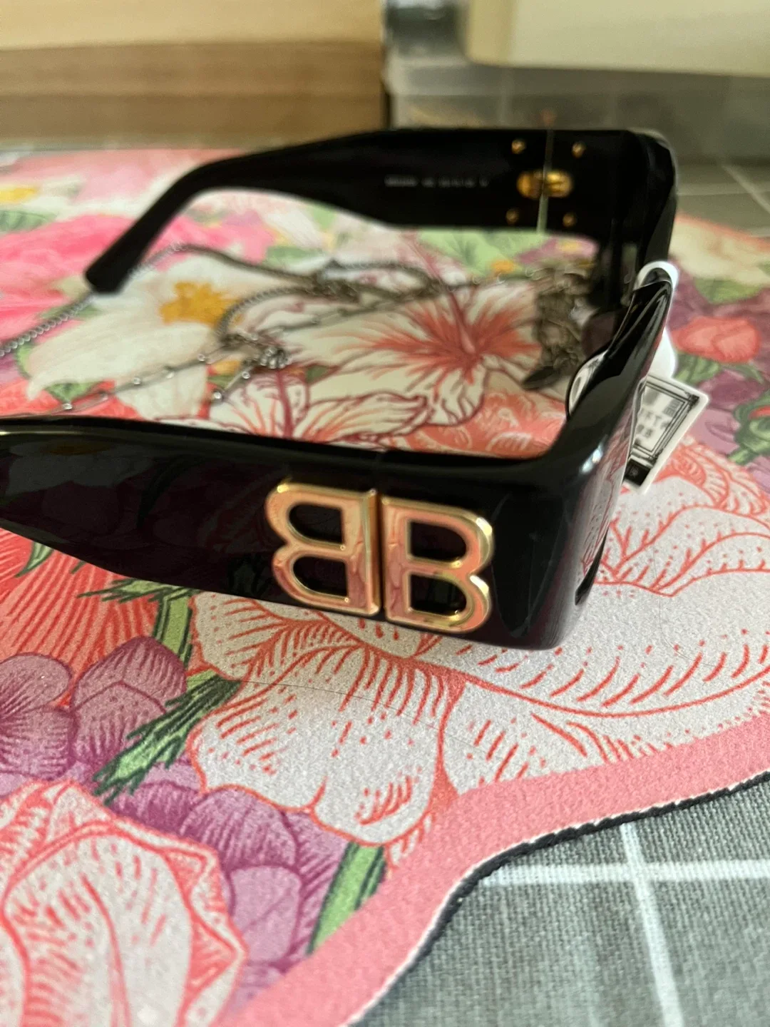 Balenciaga Sunglasses Black image indicator(5)
