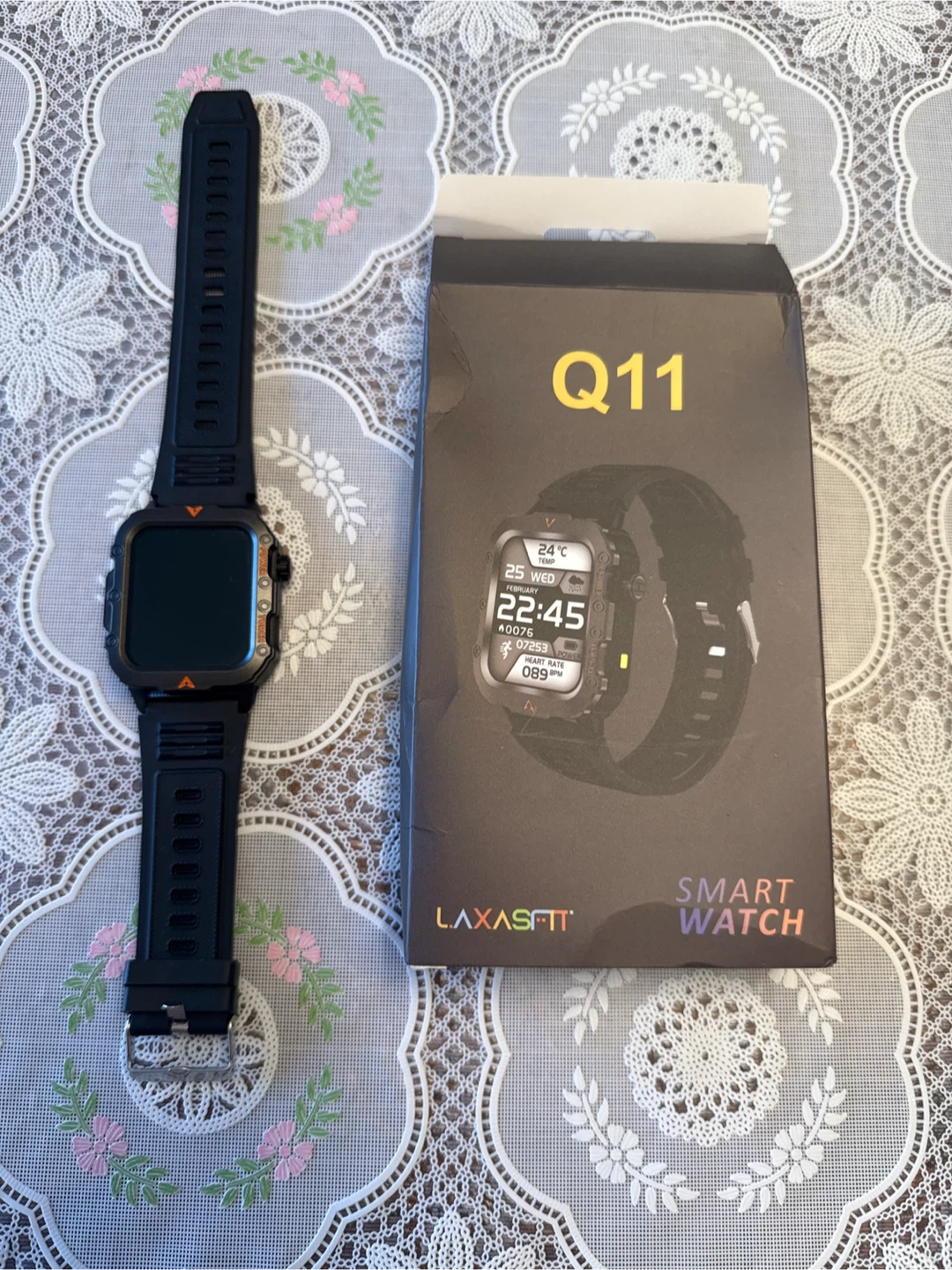 LAXASFIT Q11 Smart Watch - Like New!