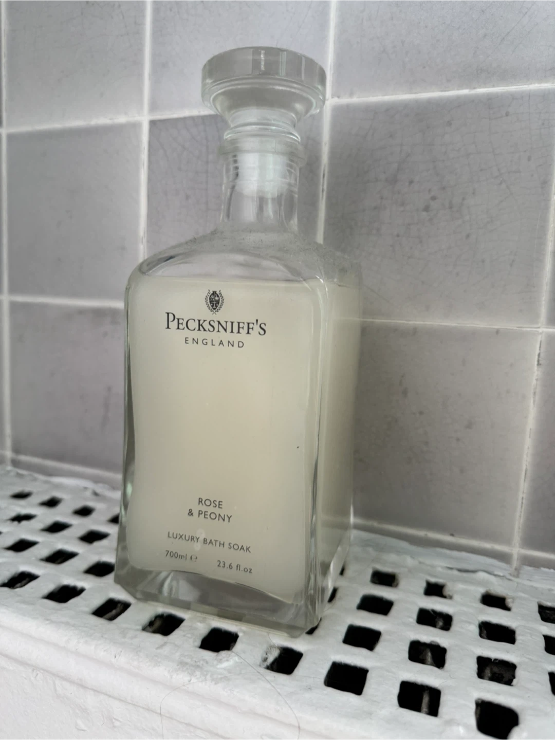 Pecksniff's Rose & Peony Luxury Bath Soak