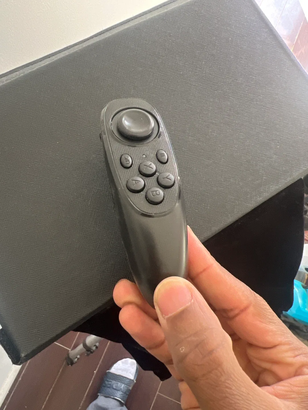 Content creator Bundle-Teleprompter + Tripod + Wireless Mic Kit image indicator(2)