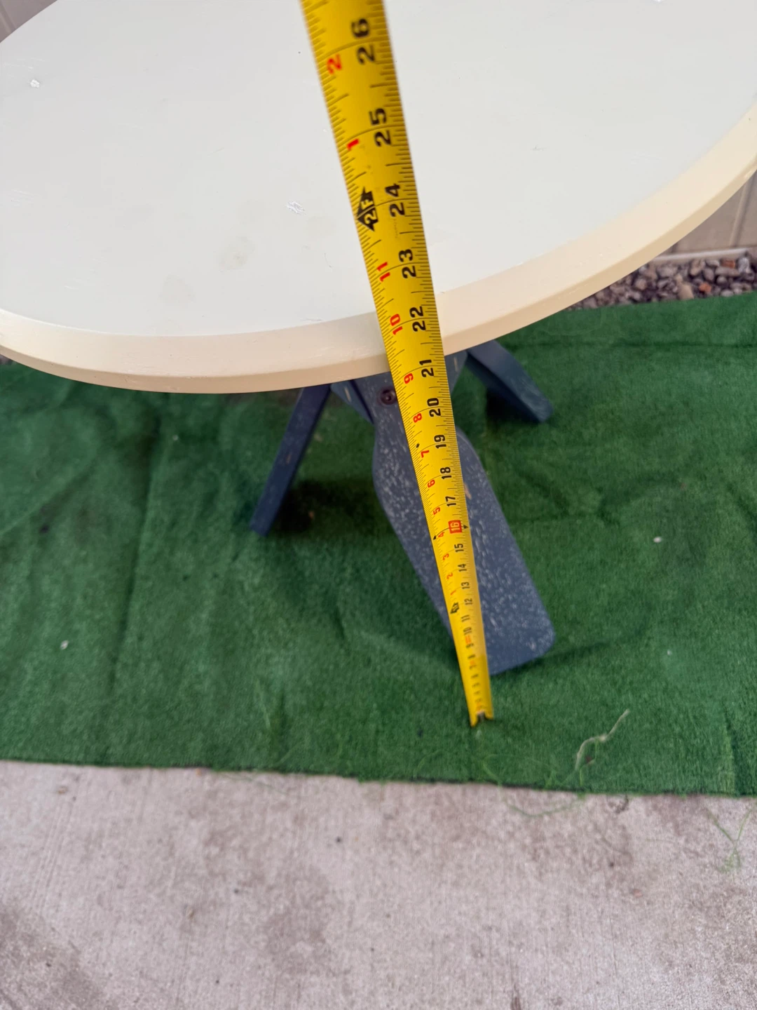 White Round Accent Table - 24" Diameter - photo 4