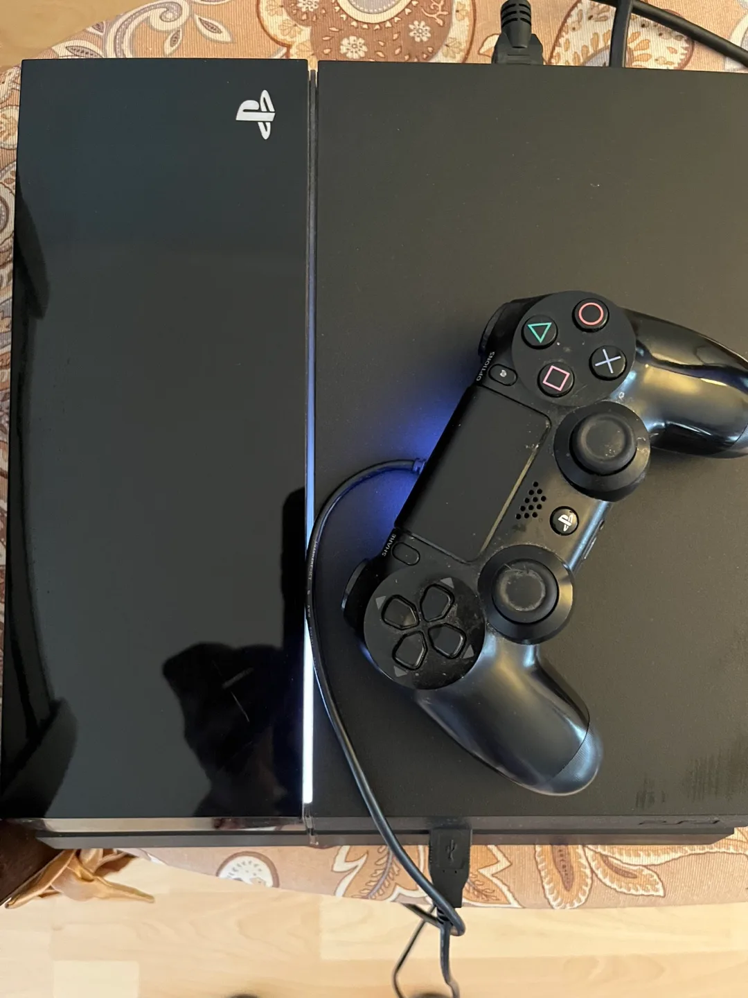 PlayStation 4 (PS4) Console thumbnail