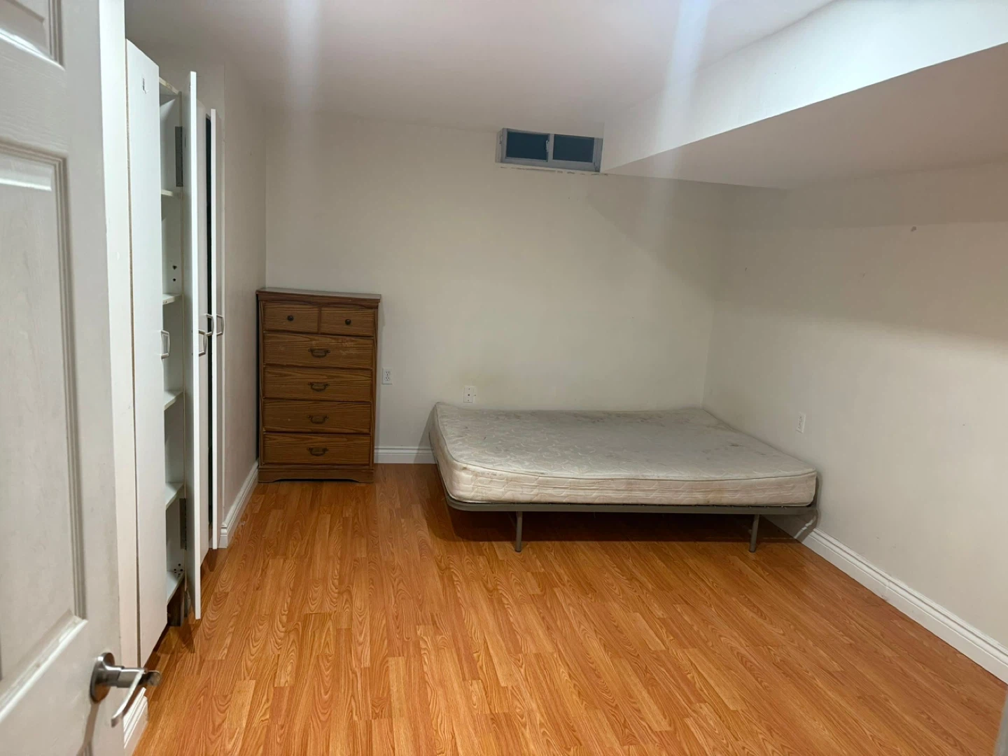 3 bedrooms basement for rent in Brampton
