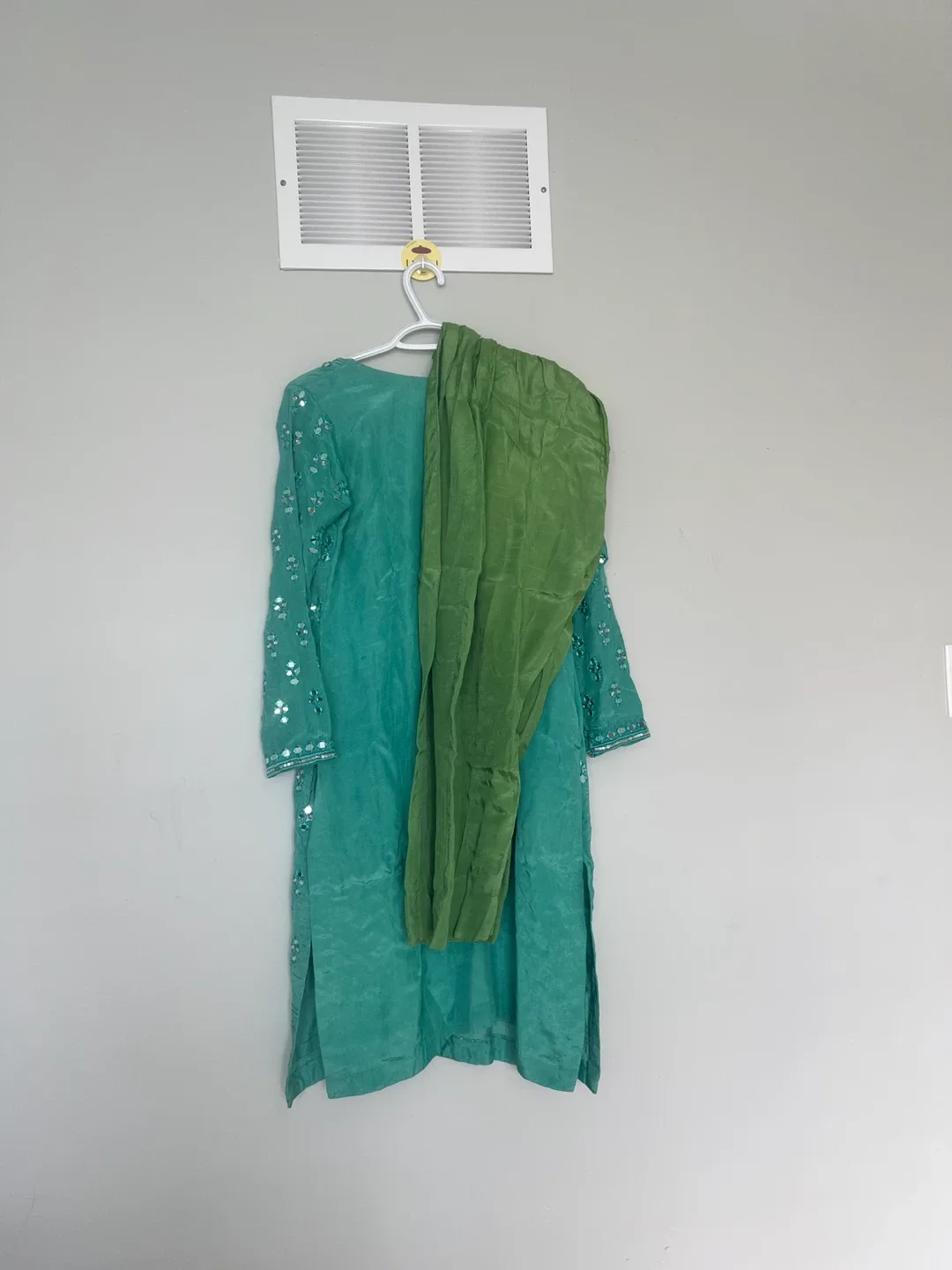 Teal Mirrorwork Salwar Kameez image indicator(6)