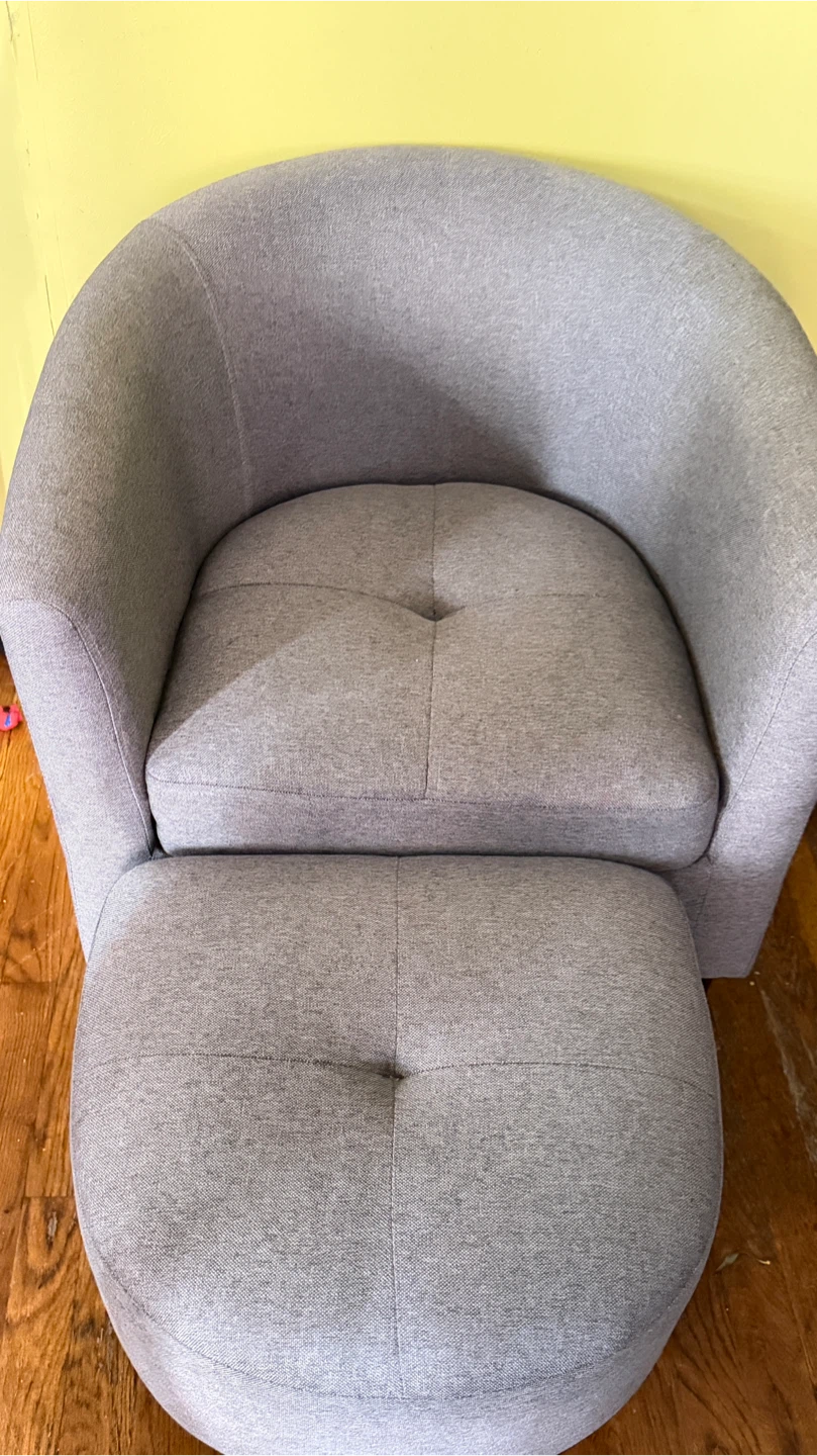Gray Accent Chair with Ottoman