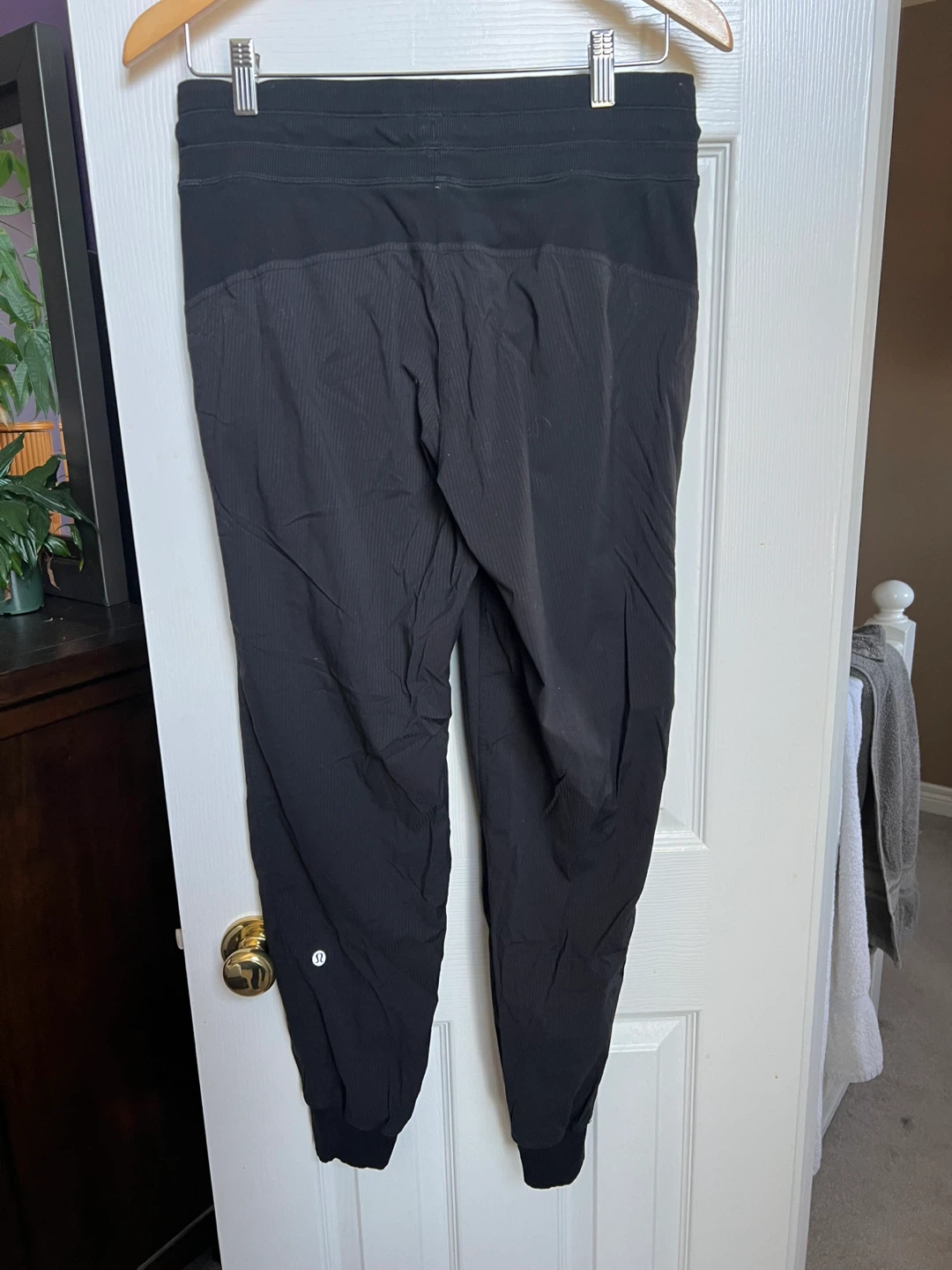 Lululemon Black full length dance studio Pants - Size 8 - photo 2