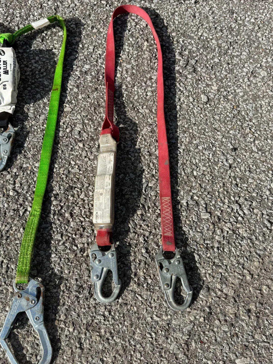Safety Lanyard Roofing image indicator(4)