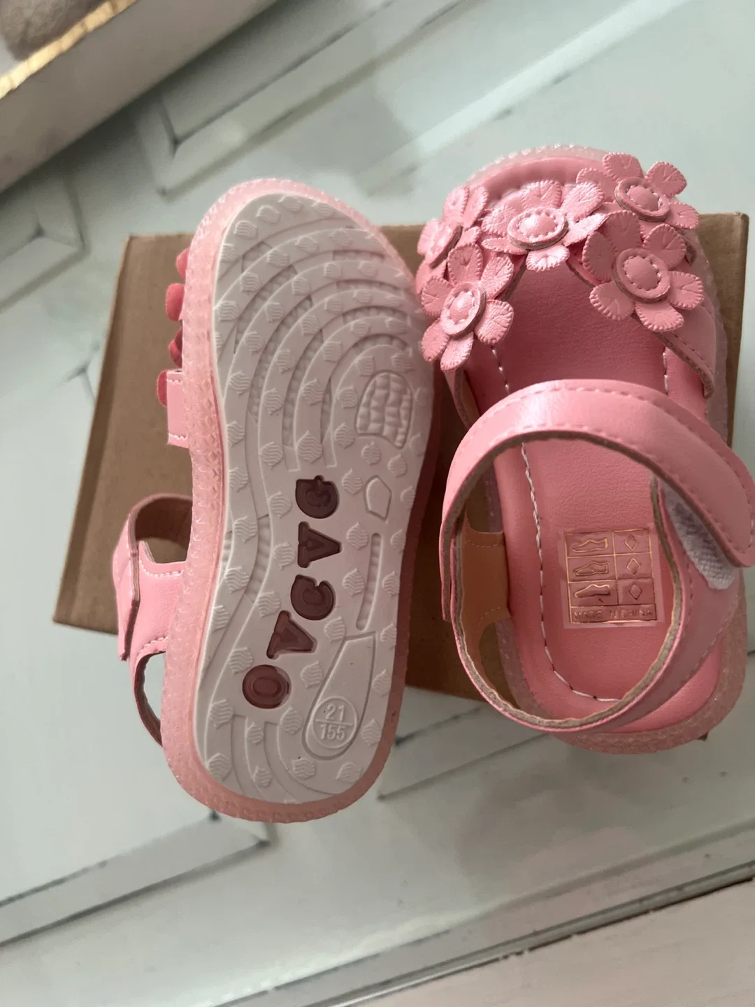 New Pink Flower Sandals - Size 21 (Toddler) image indicator(4)