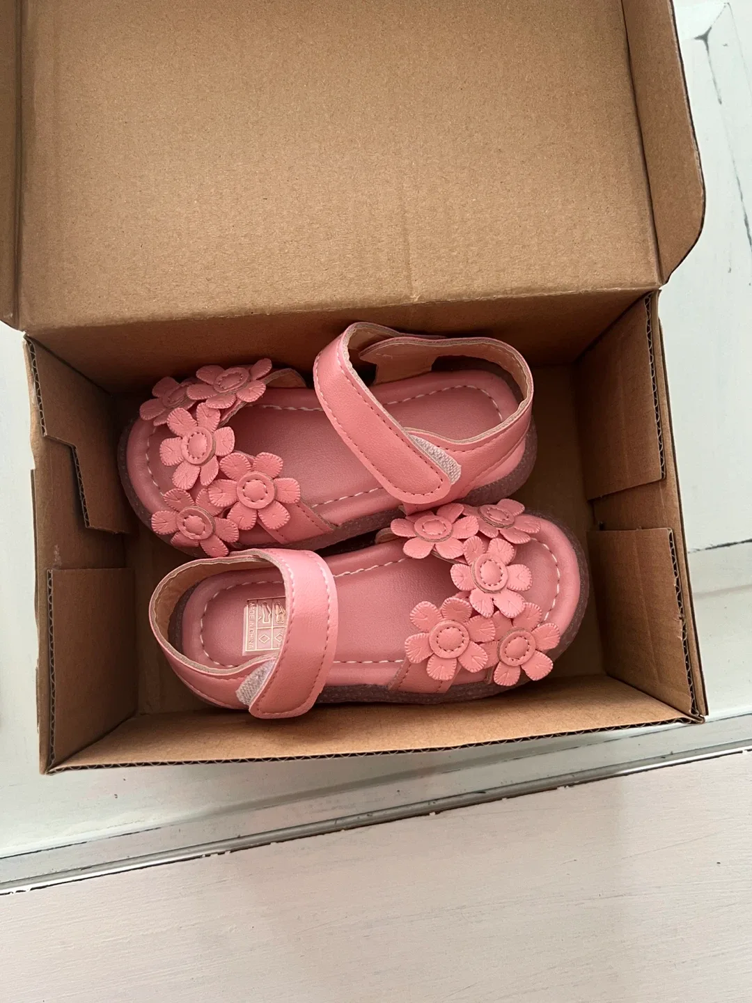 New Pink Flower Sandals - Size 21 (Toddler) image indicator(5)