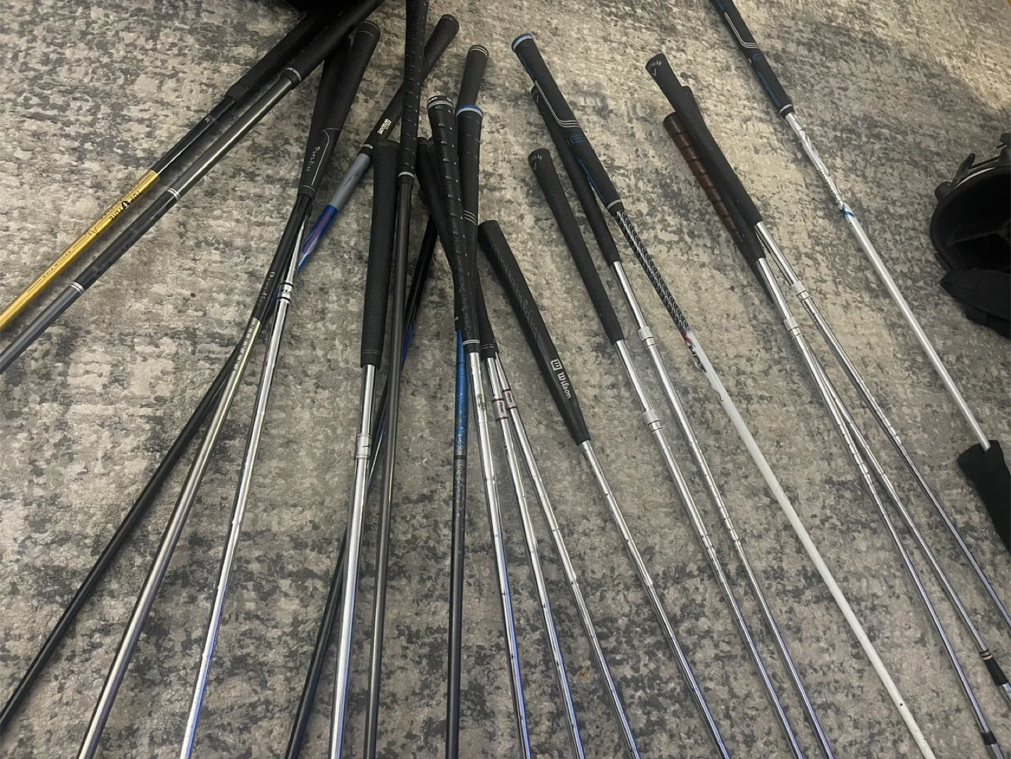 Golf Club Set - Callaway, Dunlop, X-Hot image indicator(8)